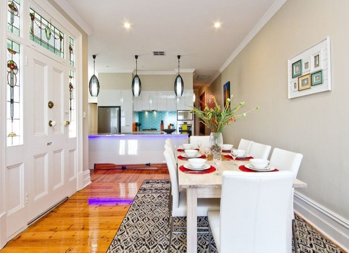 525 Esplanade, Grange