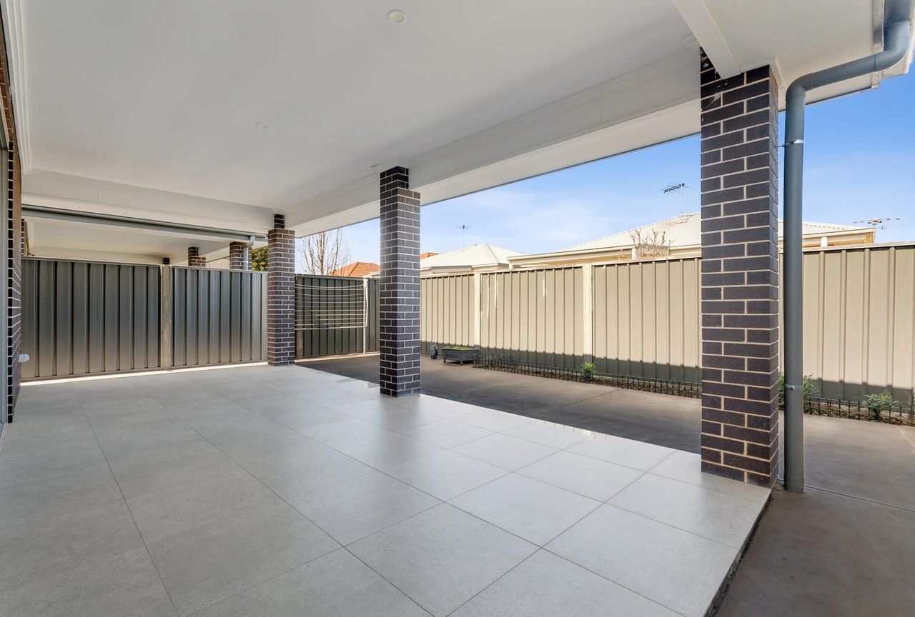 11a Albany Street, Woodville West