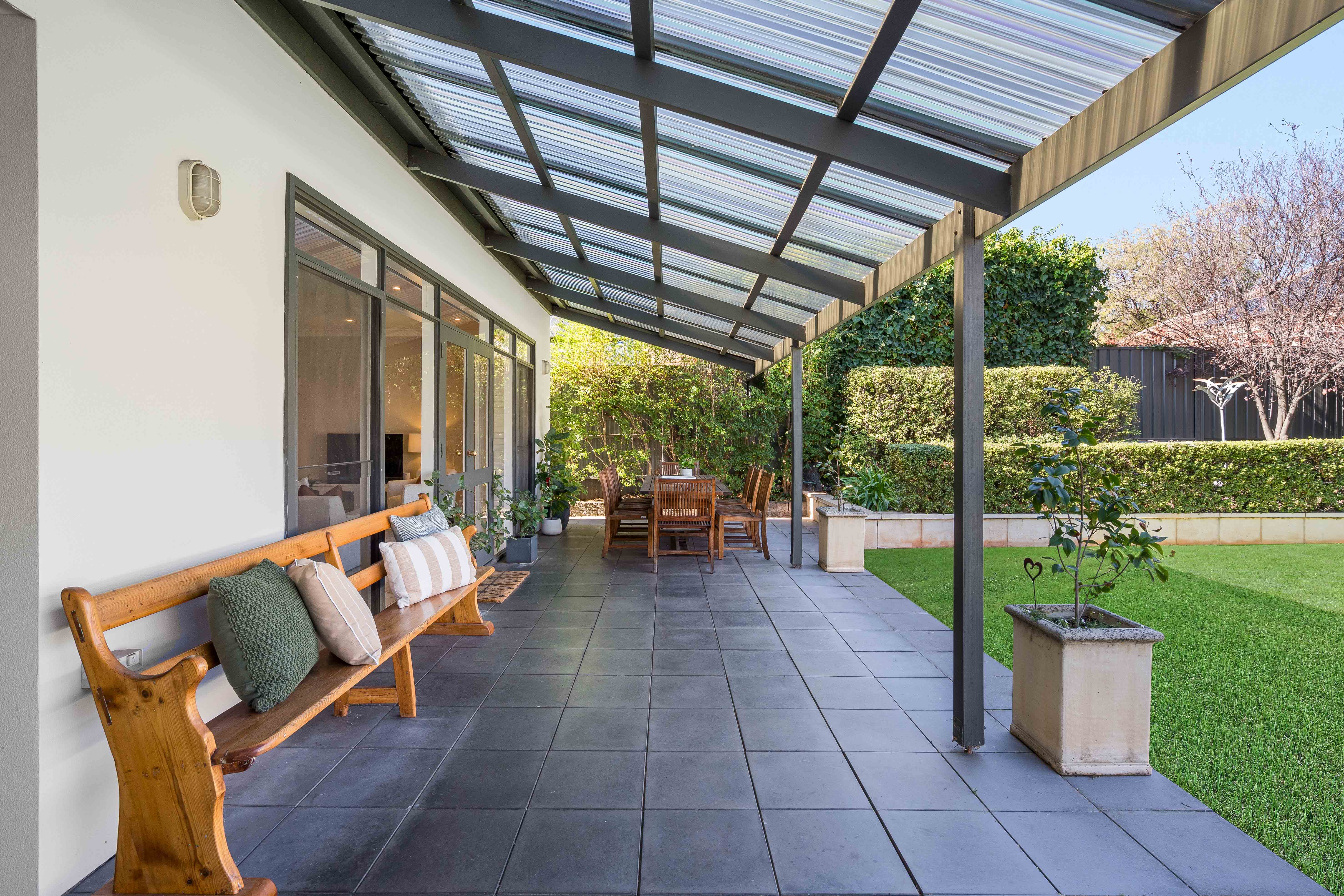 60 Park Avenue, Rosslyn Park