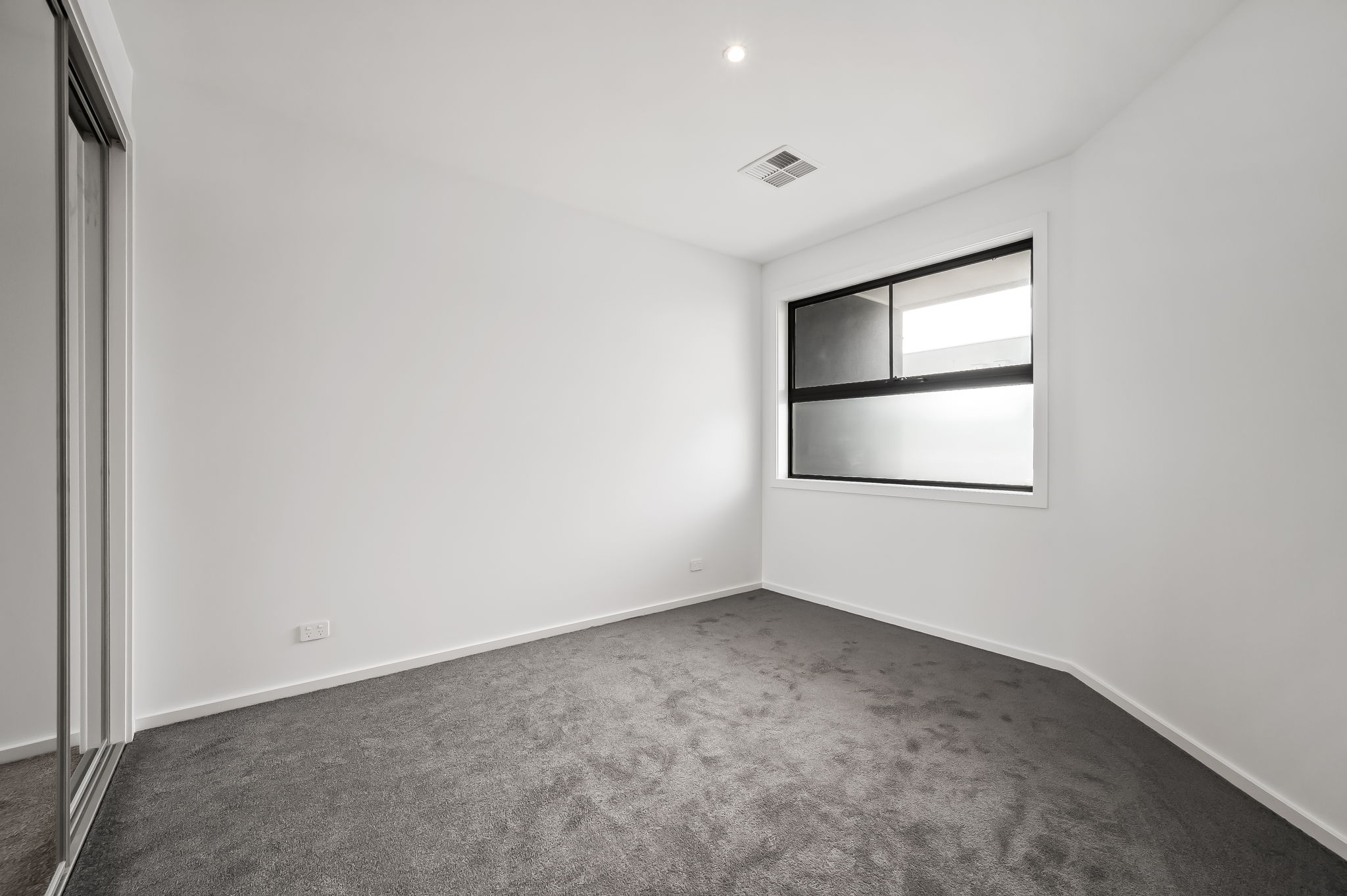 8 Oceanview Drive, Taperoo