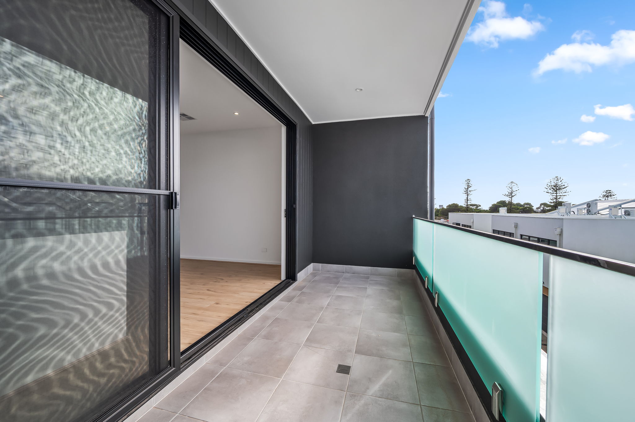 8 Oceanview Drive, Taperoo