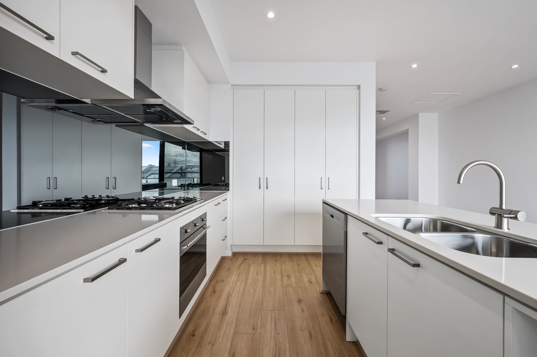 8 Oceanview Drive, Taperoo