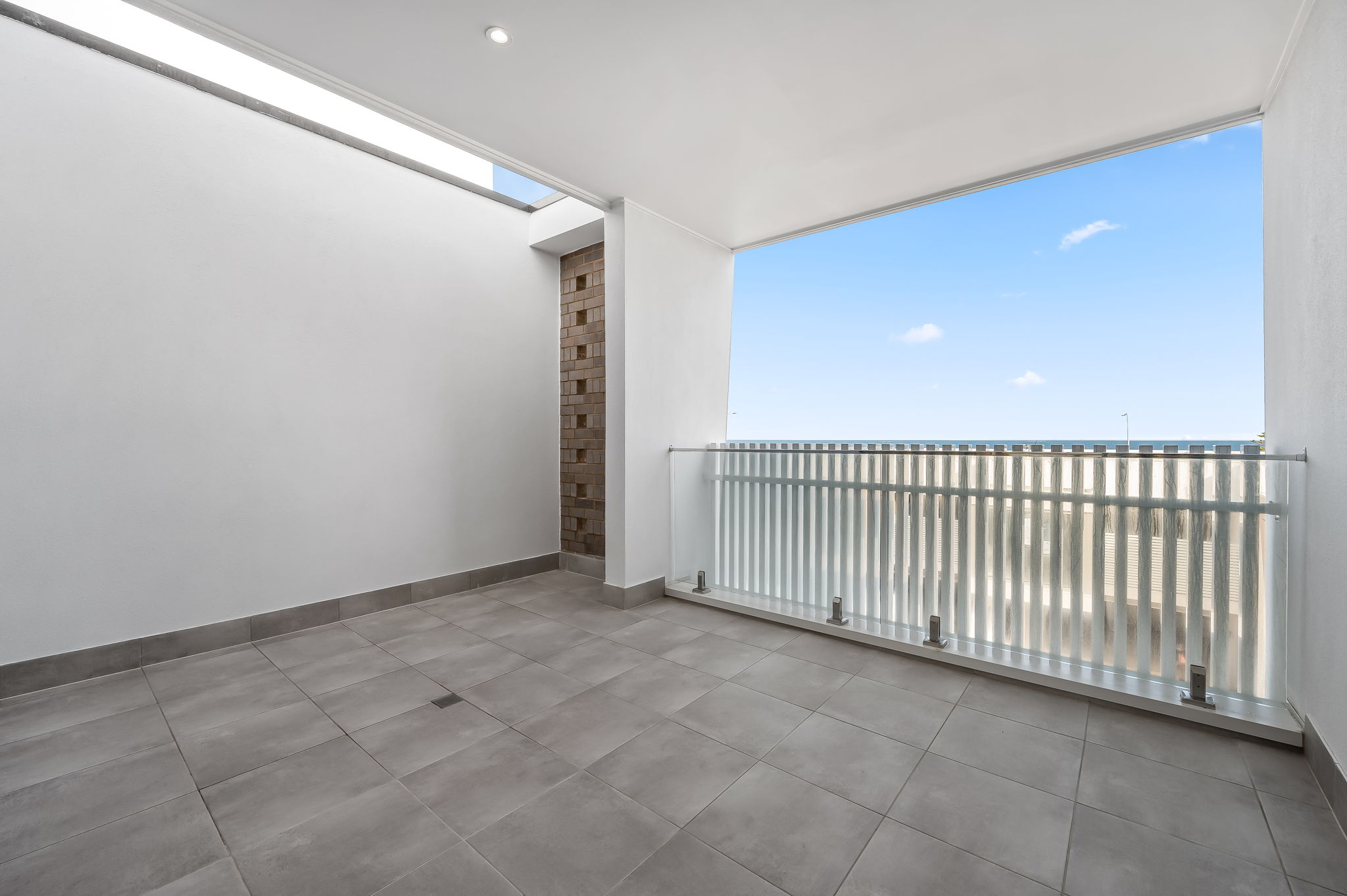 8 Oceanview Drive, Taperoo