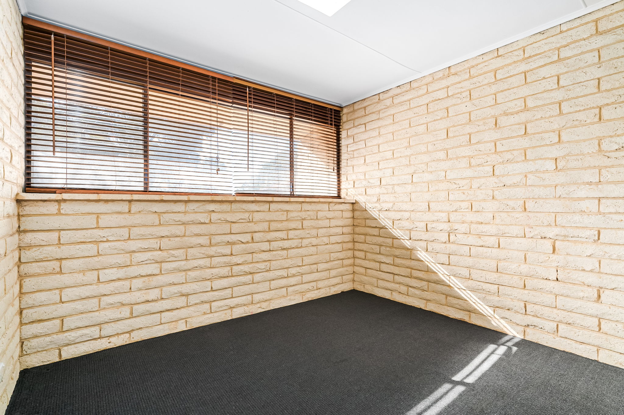 5 / 5 Mooloola Way, West Lakes Shore