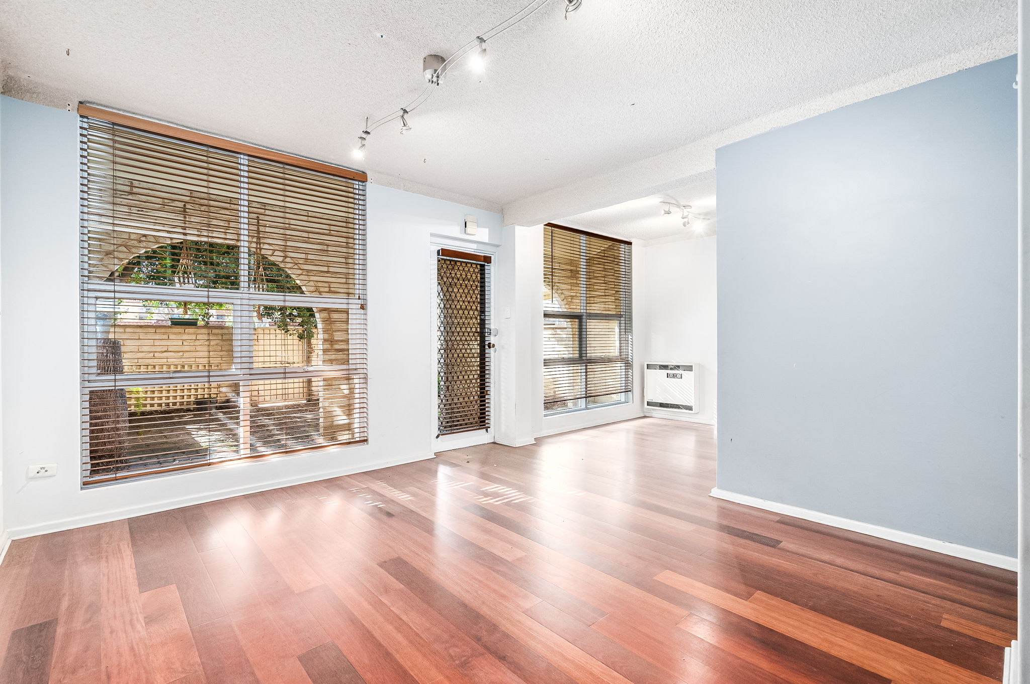 5 / 5 Mooloola Way, West Lakes Shore
