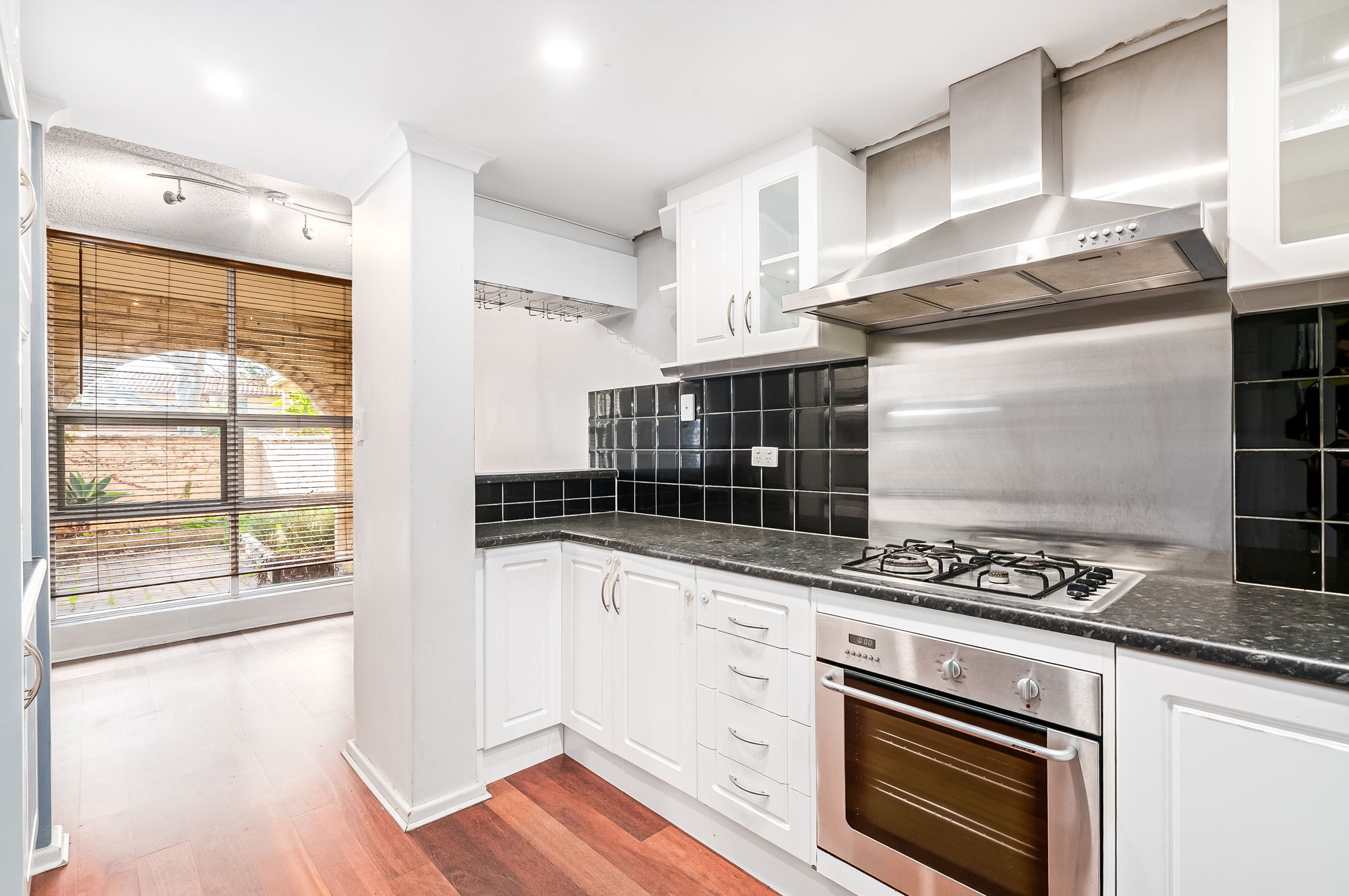 5 / 5 Mooloola Way, West Lakes Shore