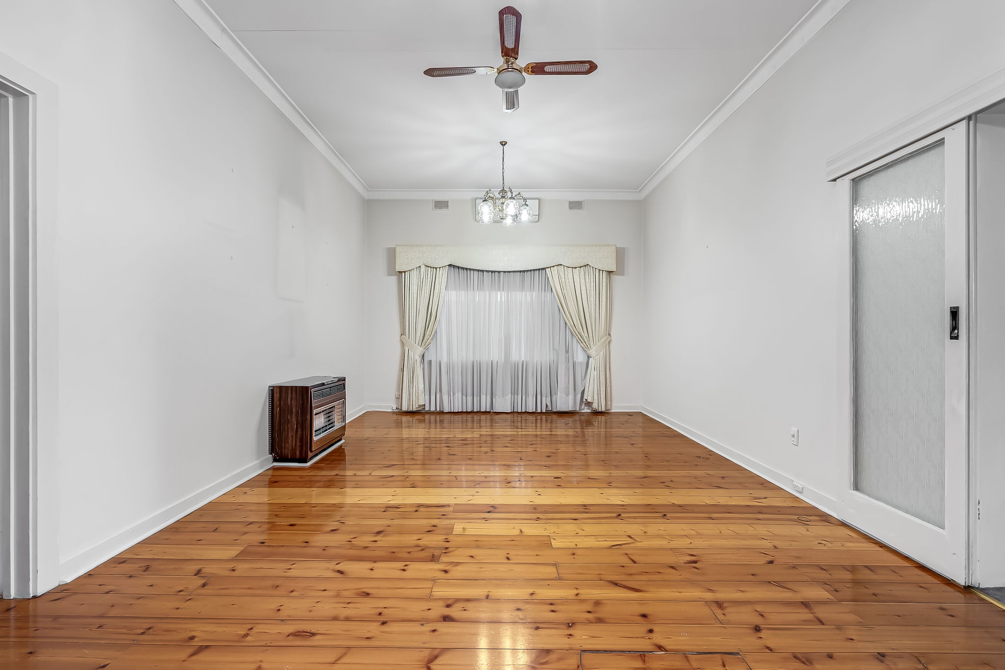 8 Scotia Street, Croydon