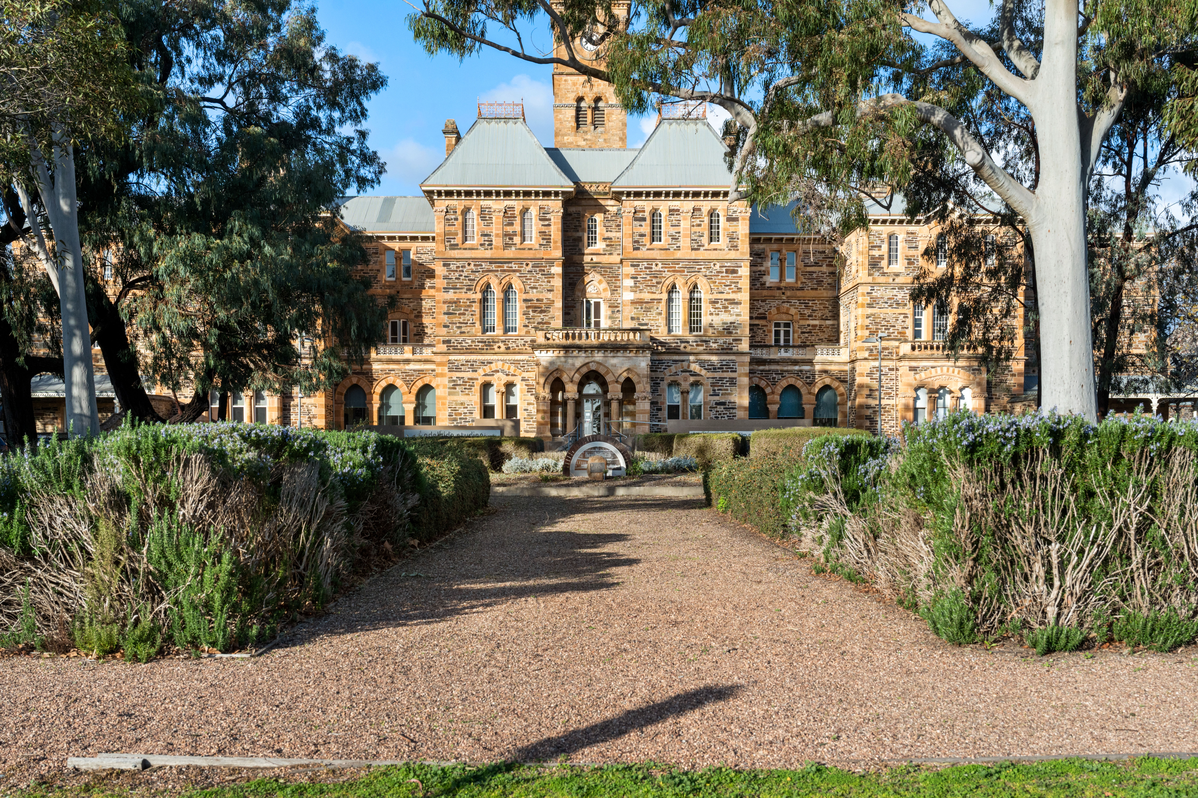 201 / 5 Harriet Lucy Drive, Glenside
