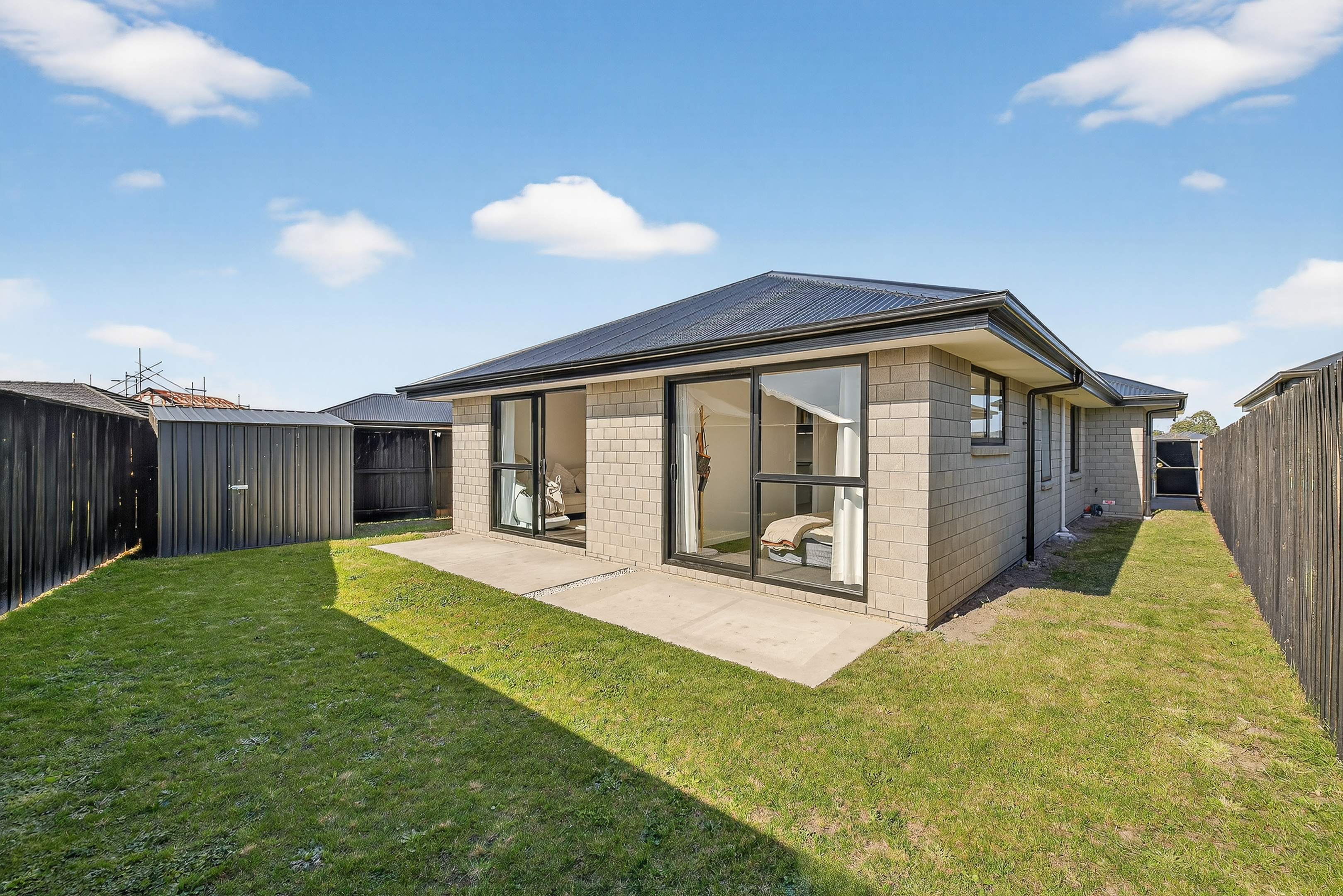 4 beds for the price of 3! property photo 3