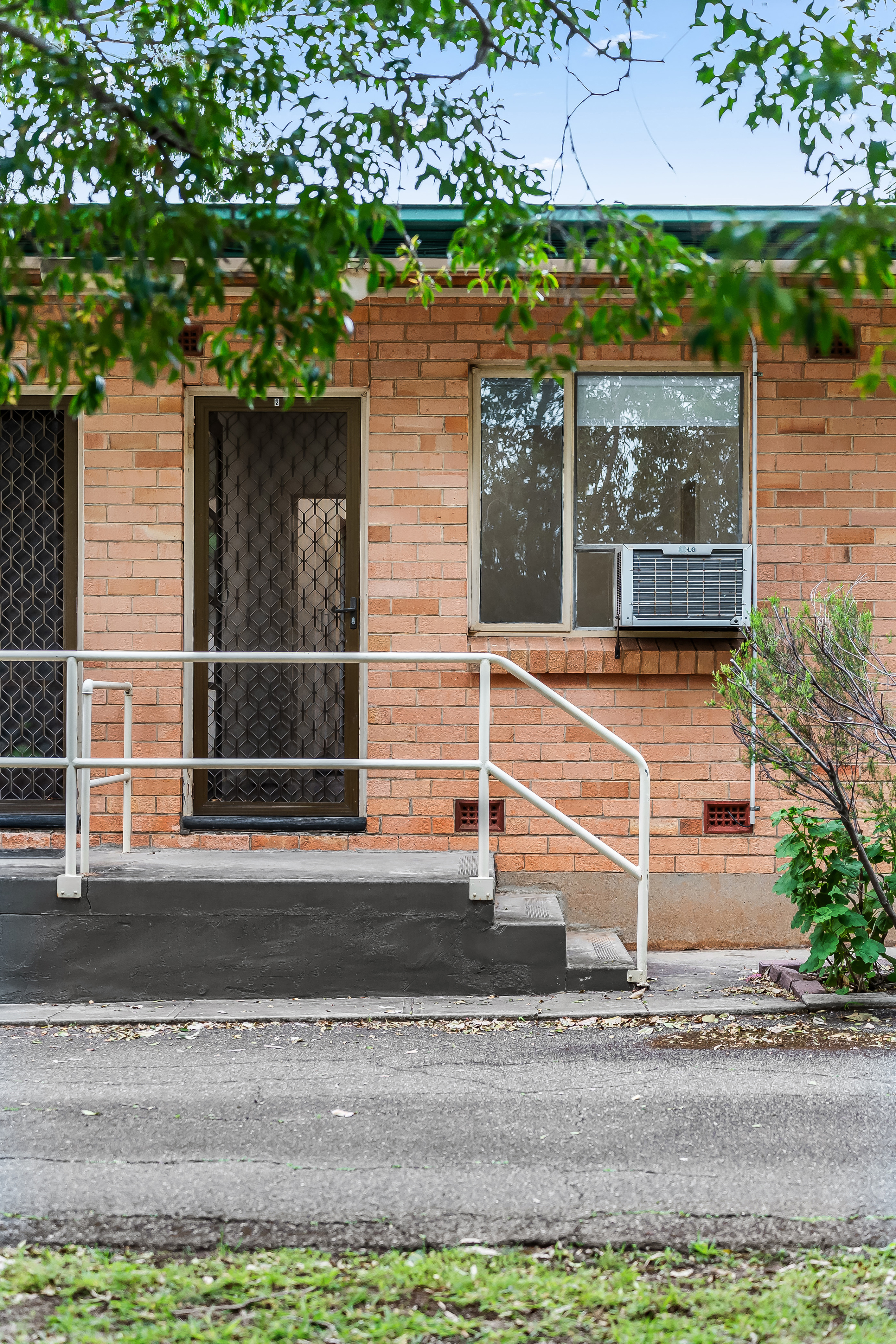 2 / 6 Chapel Street, Magill