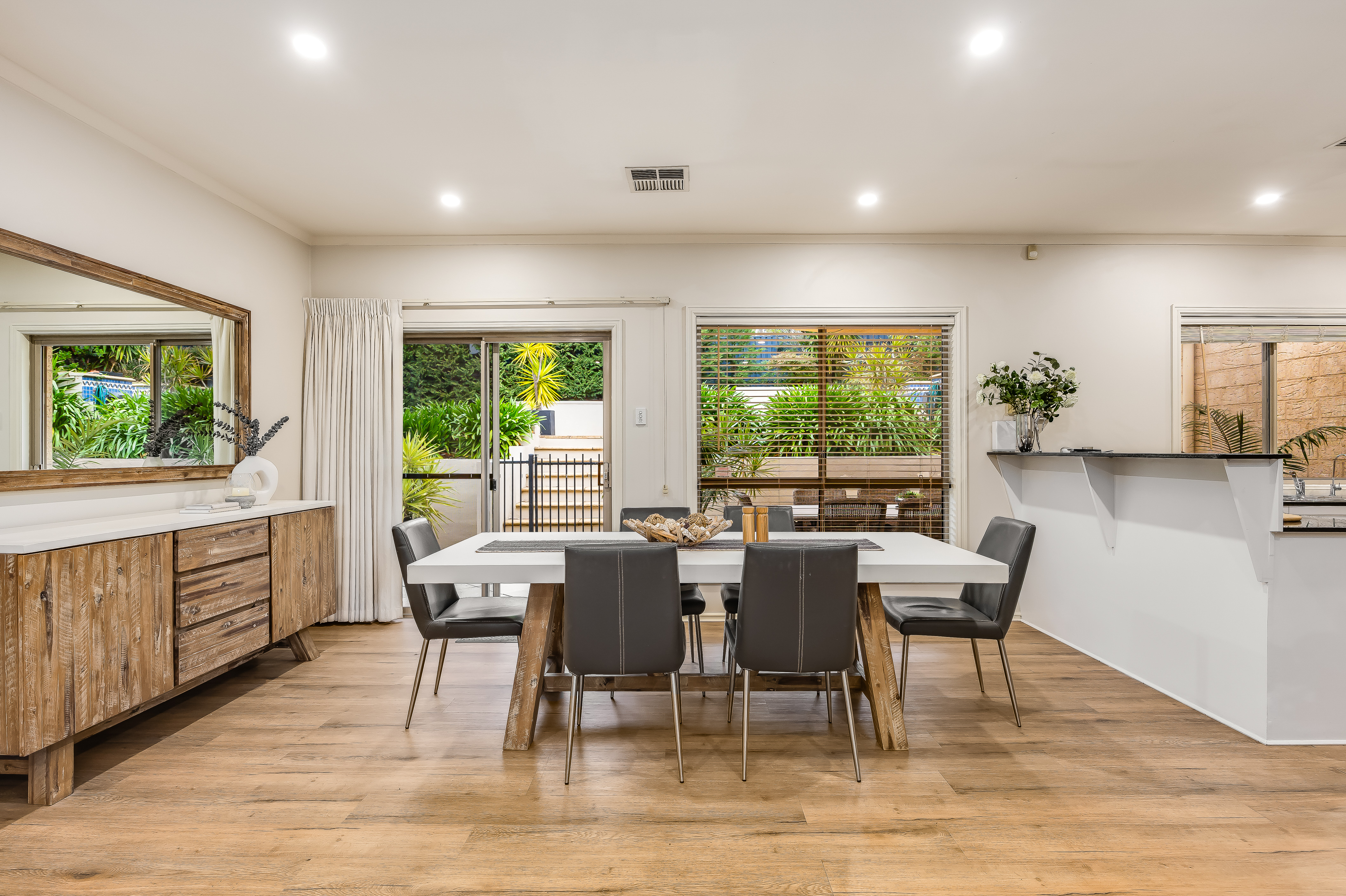 2 Nunyara Crescent, Belair