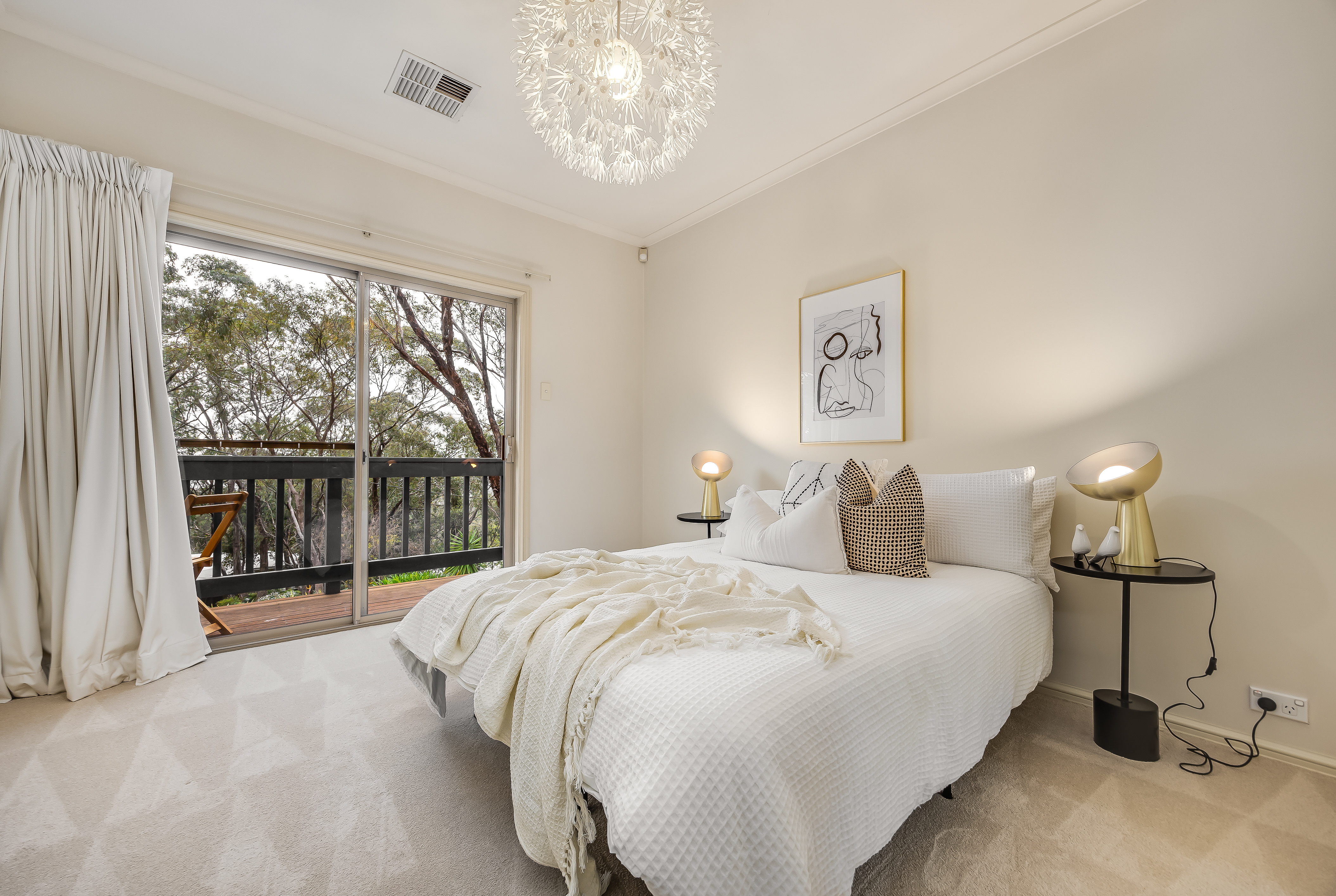 2 Nunyara Crescent, Belair