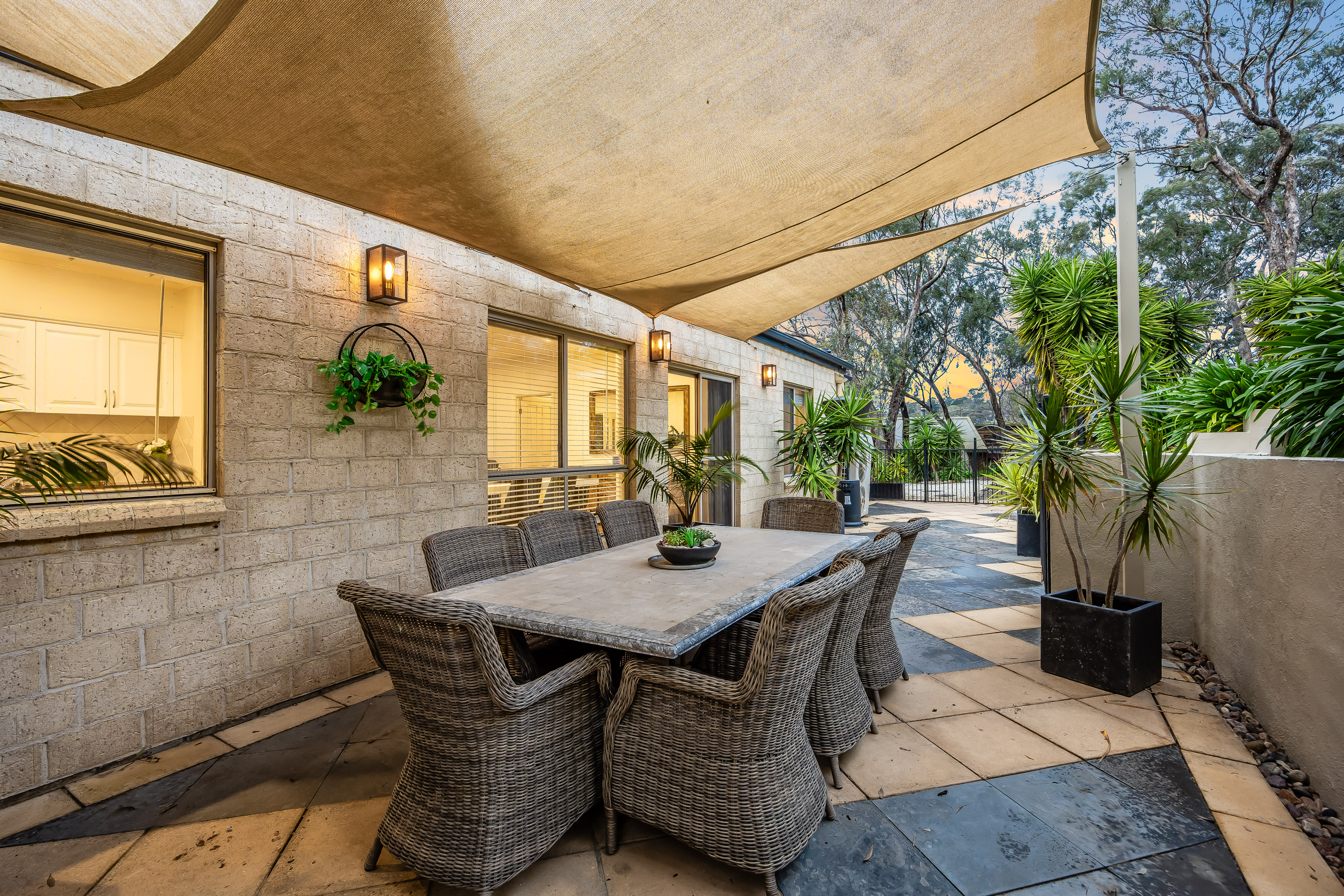 2 Nunyara Crescent, Belair