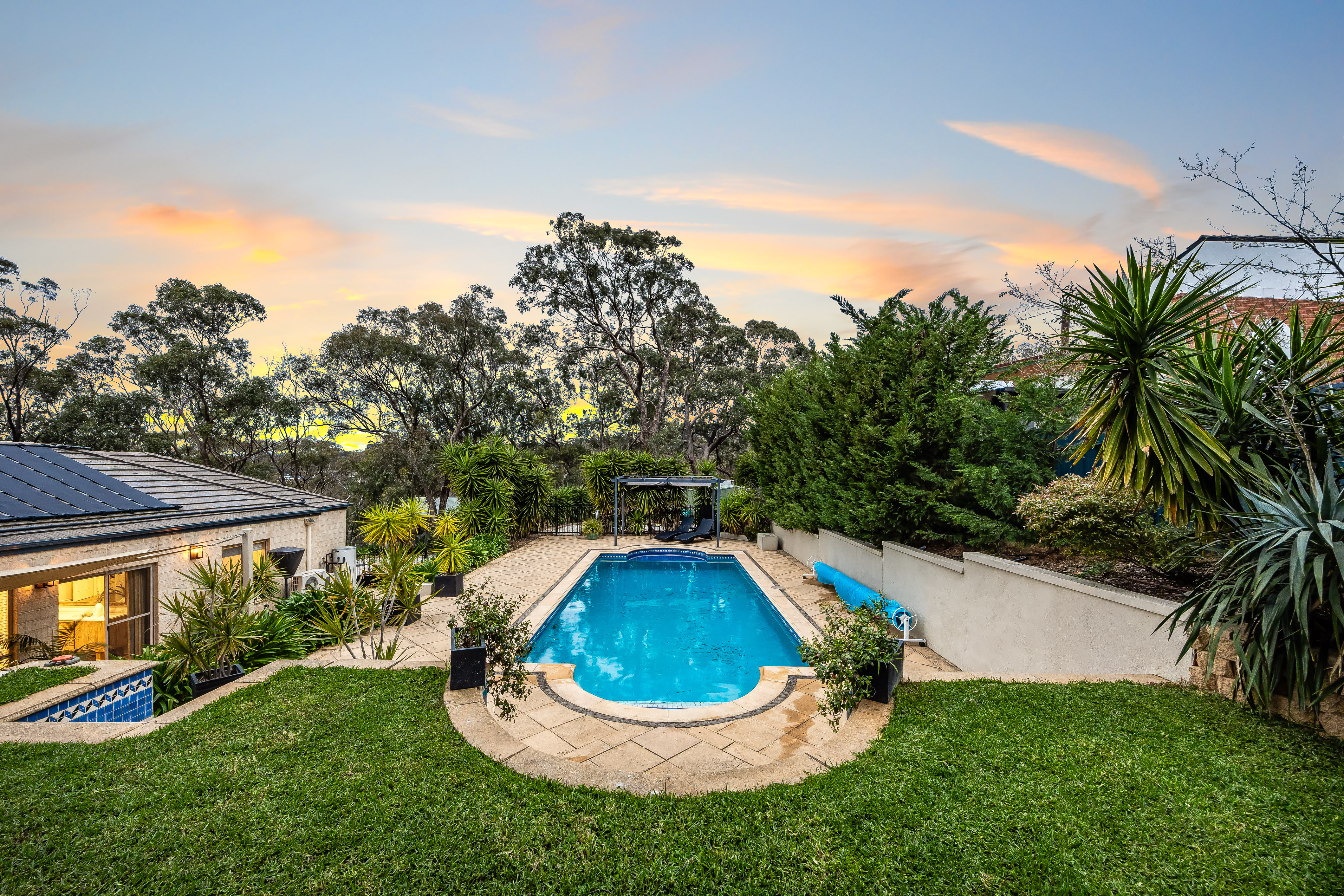 2 Nunyara Crescent, Belair