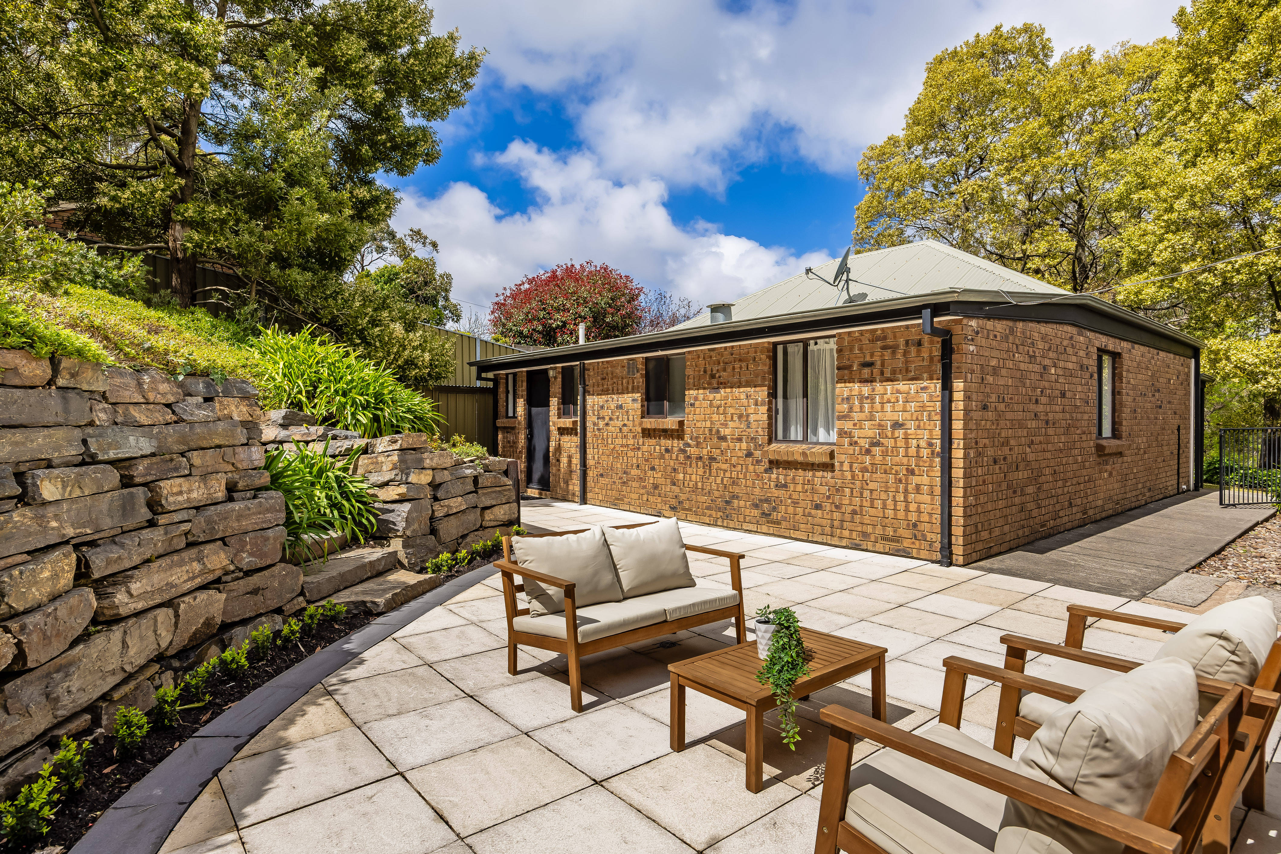 83 Piccadilly Road, Crafers