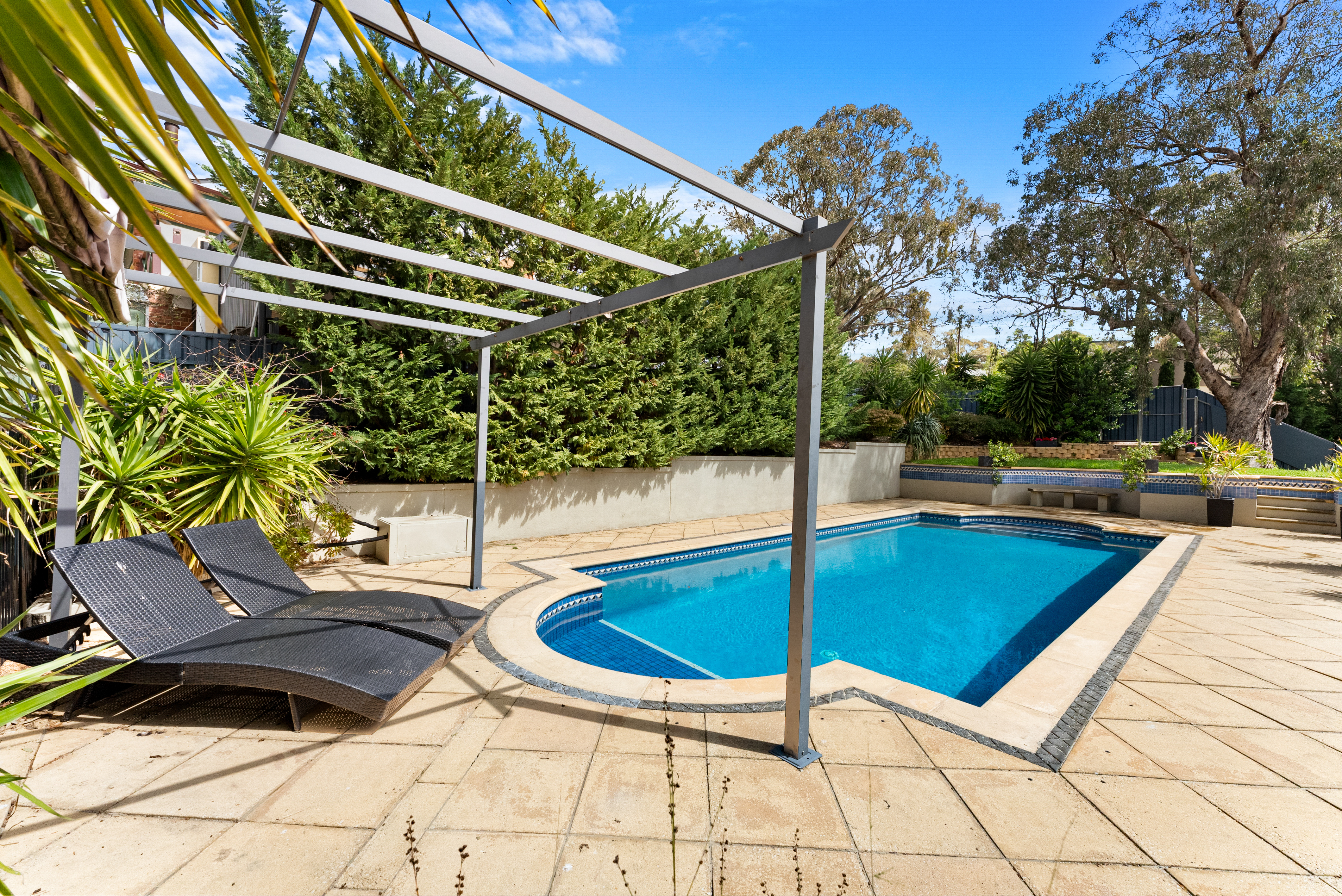 2 Nunyara Crescent, Belair