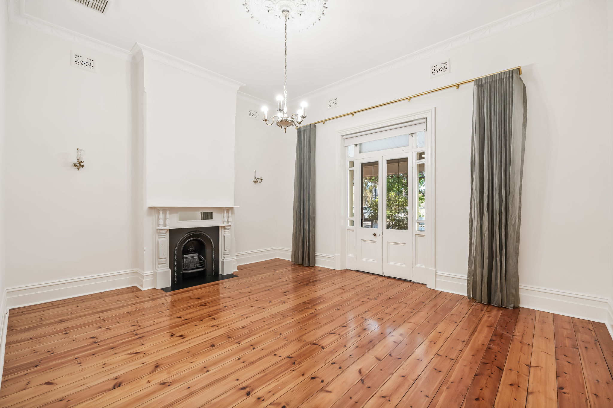 12 Mackinnon Parade, North Adelaide