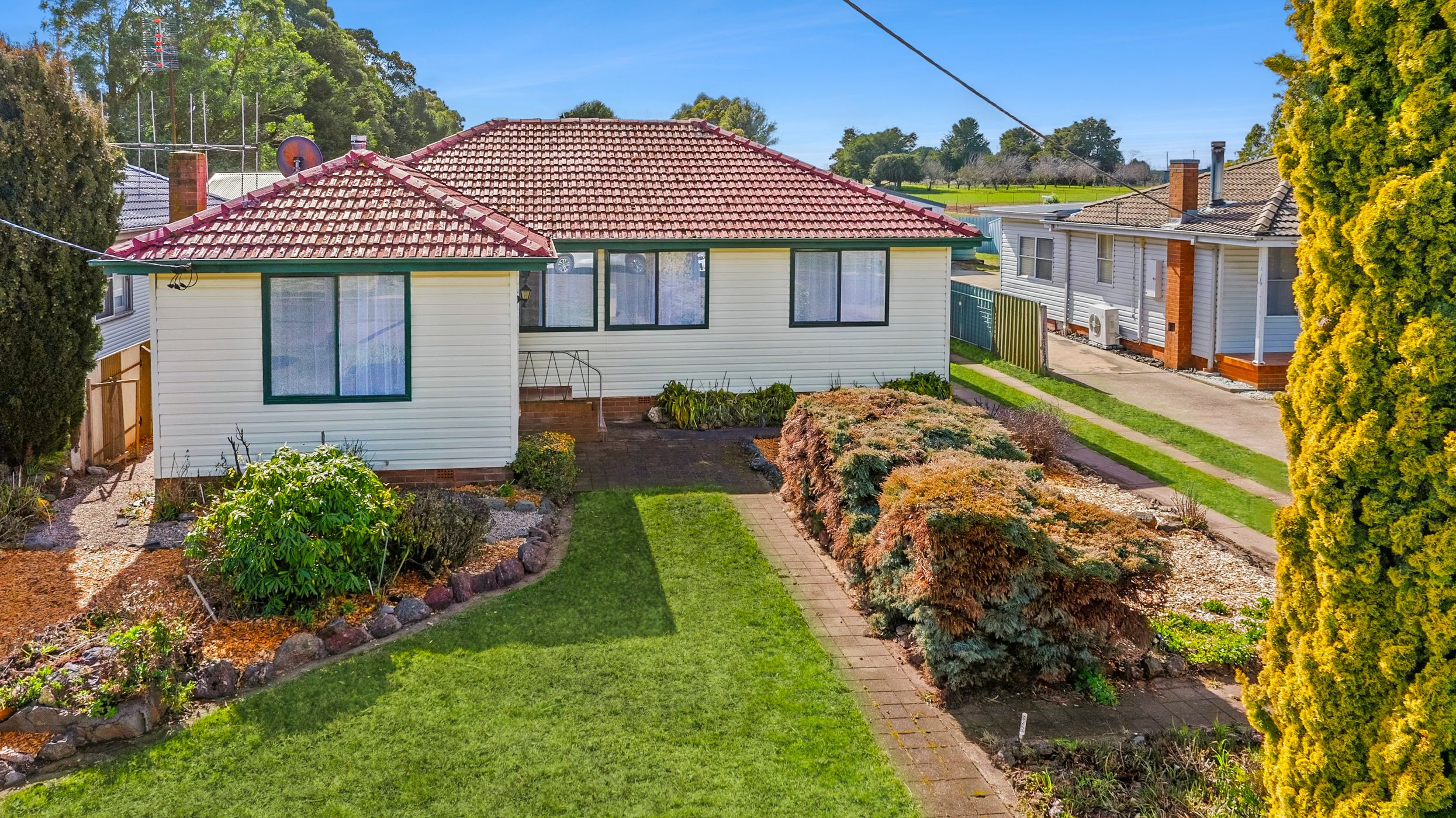 Seamless and Professional