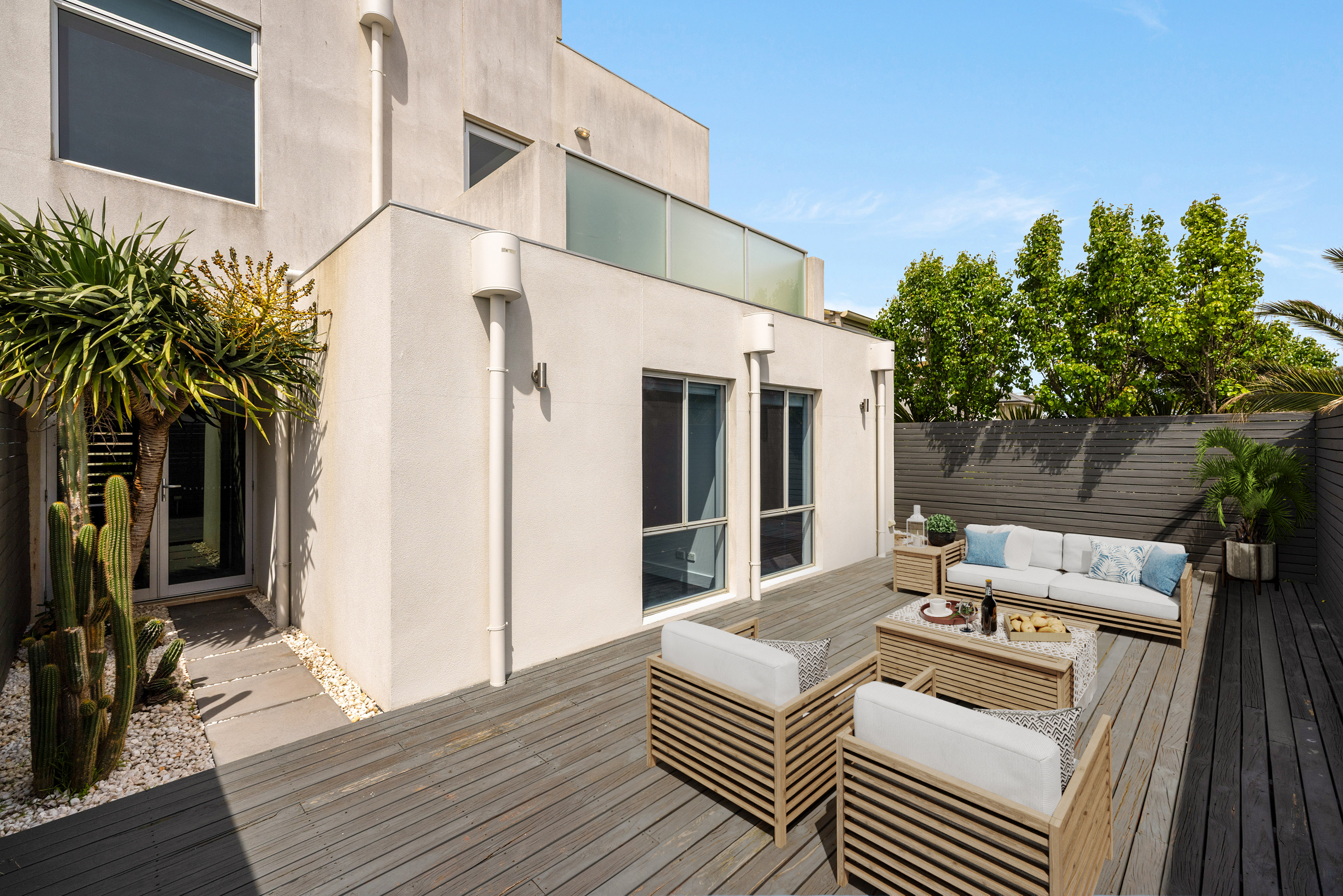 2 / 5 Clegowie Street, West Beach