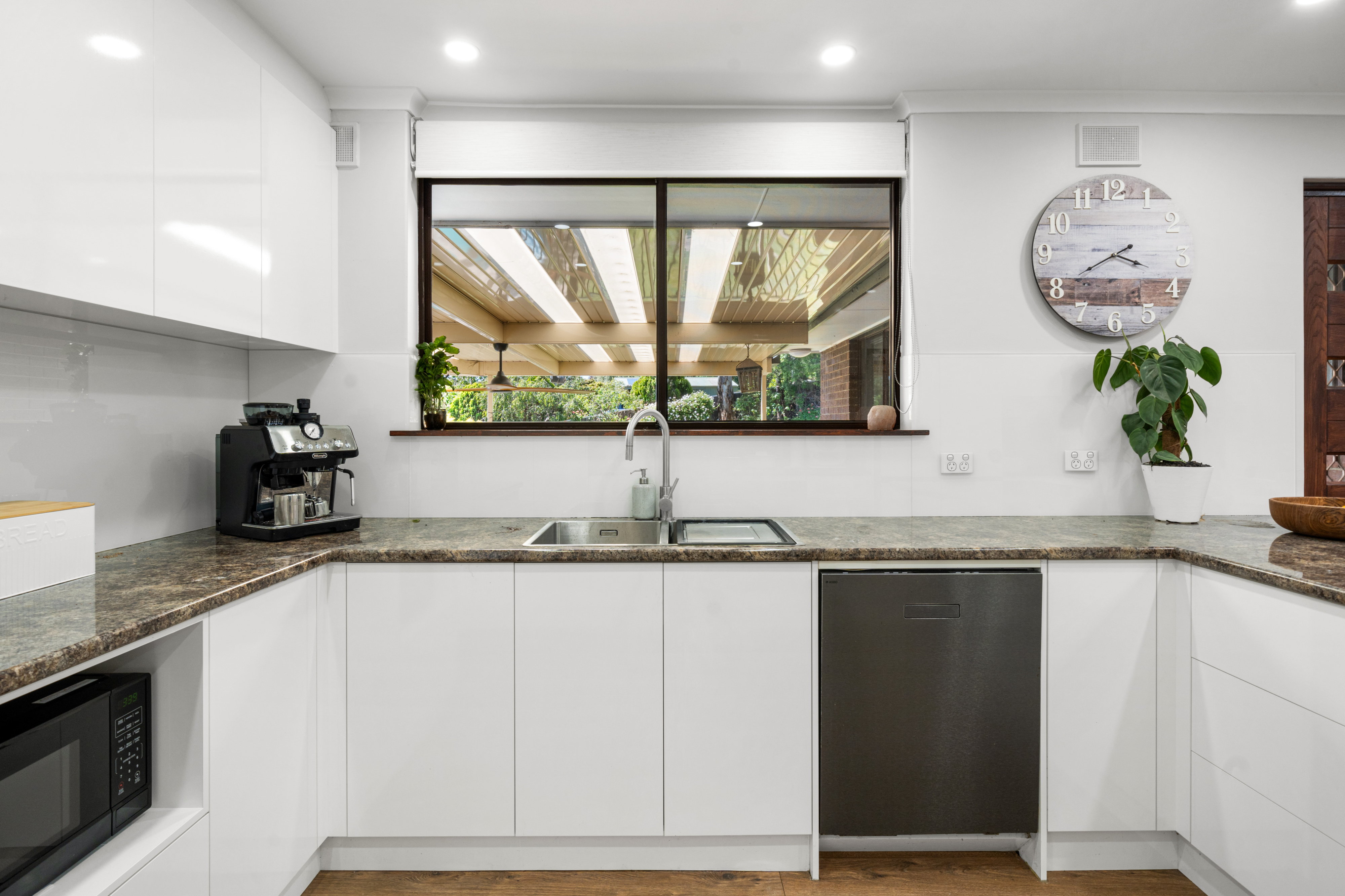 2 Regano Road, Flagstaff Hill