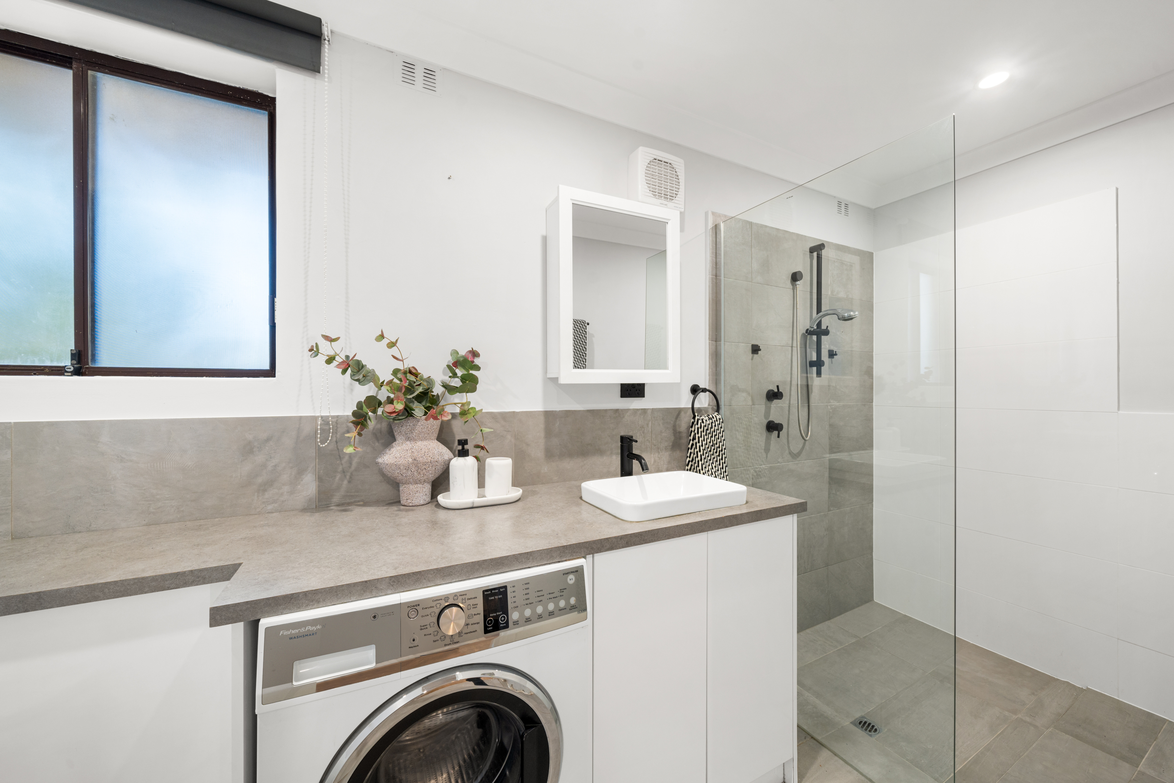 2 Regano Road, Flagstaff Hill