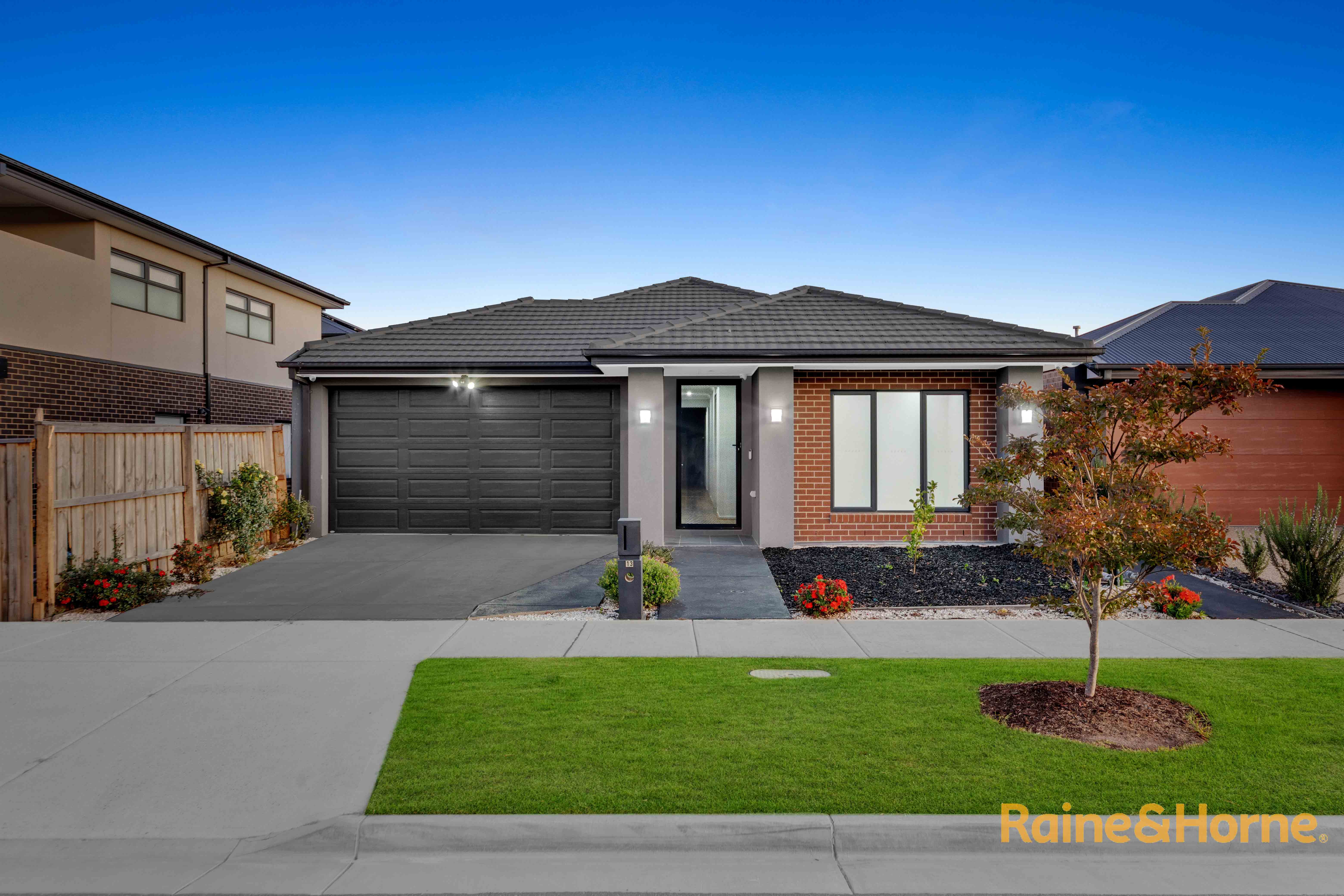 Tenant of House in Clyde North