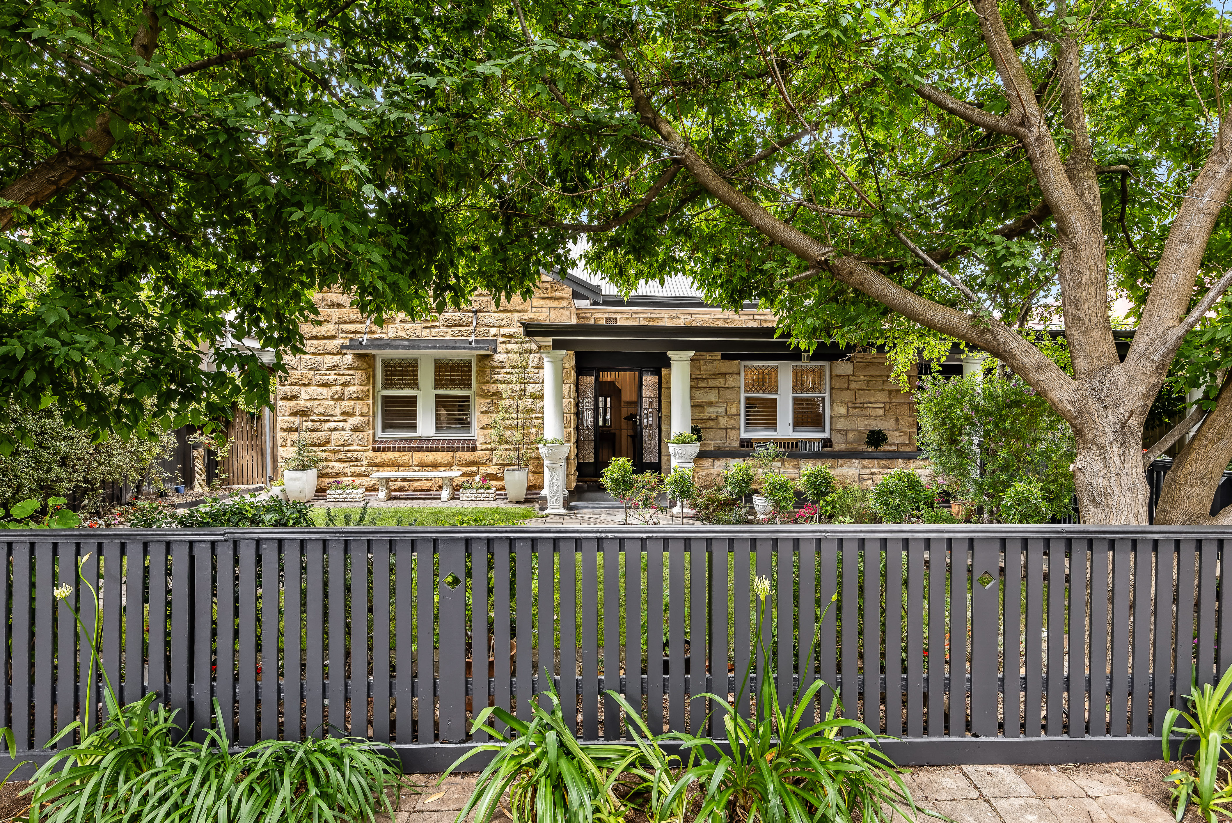 161 Sixth Avenue, Royston Park