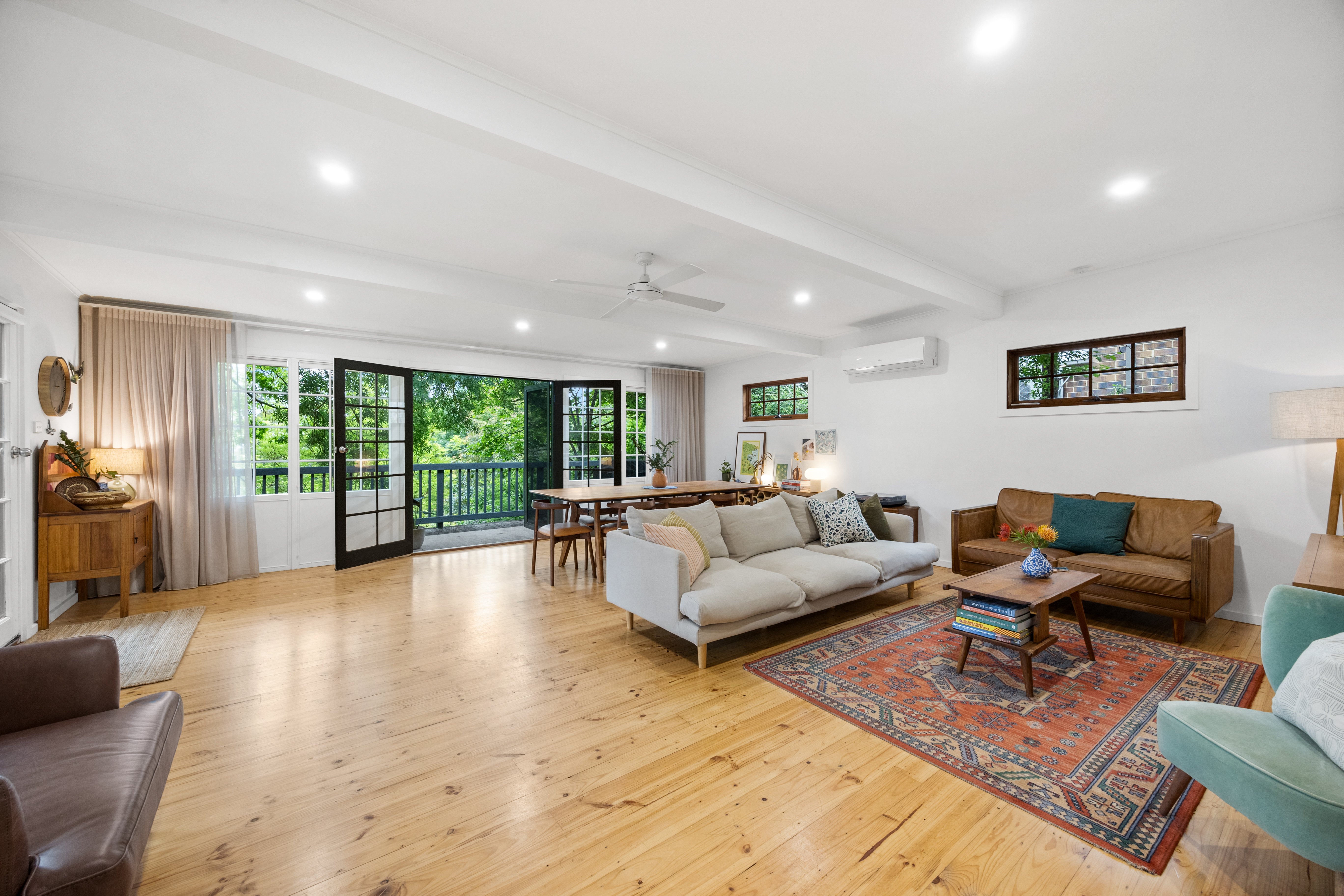 22 George Avenue, Crafers West