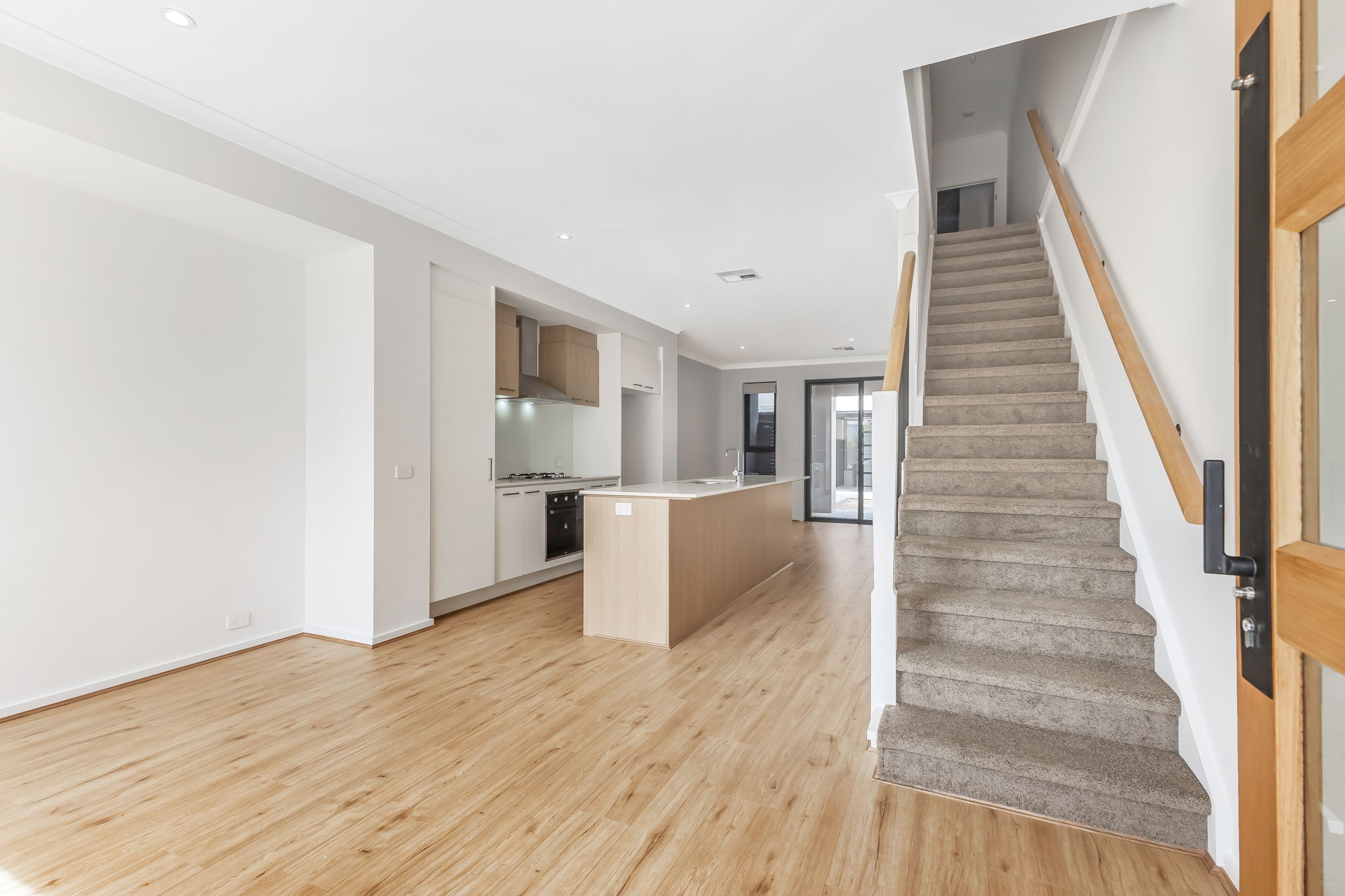 24 Graduation Parade, Taperoo