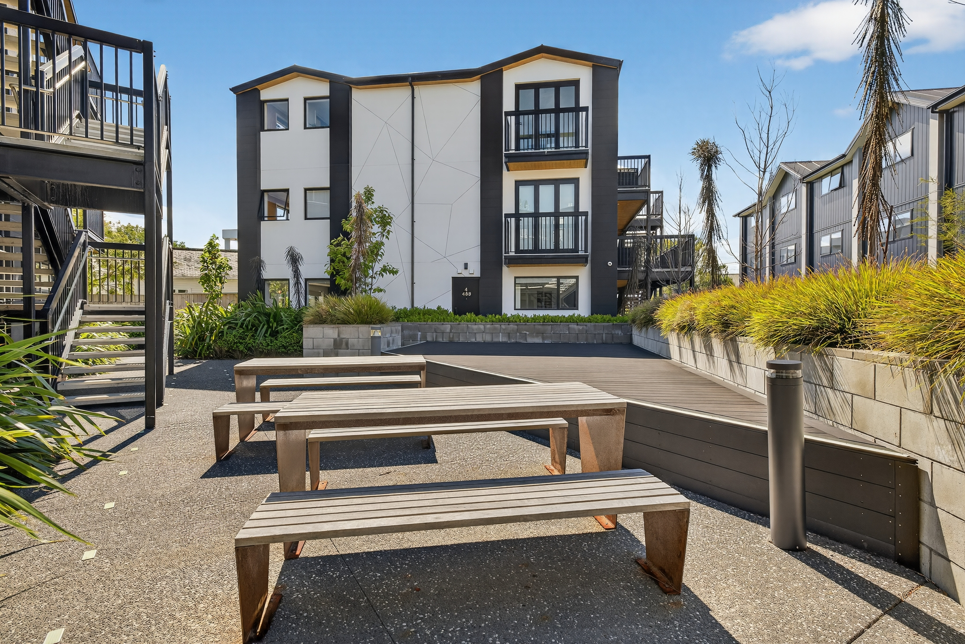 Front Row to the Park property photo 2