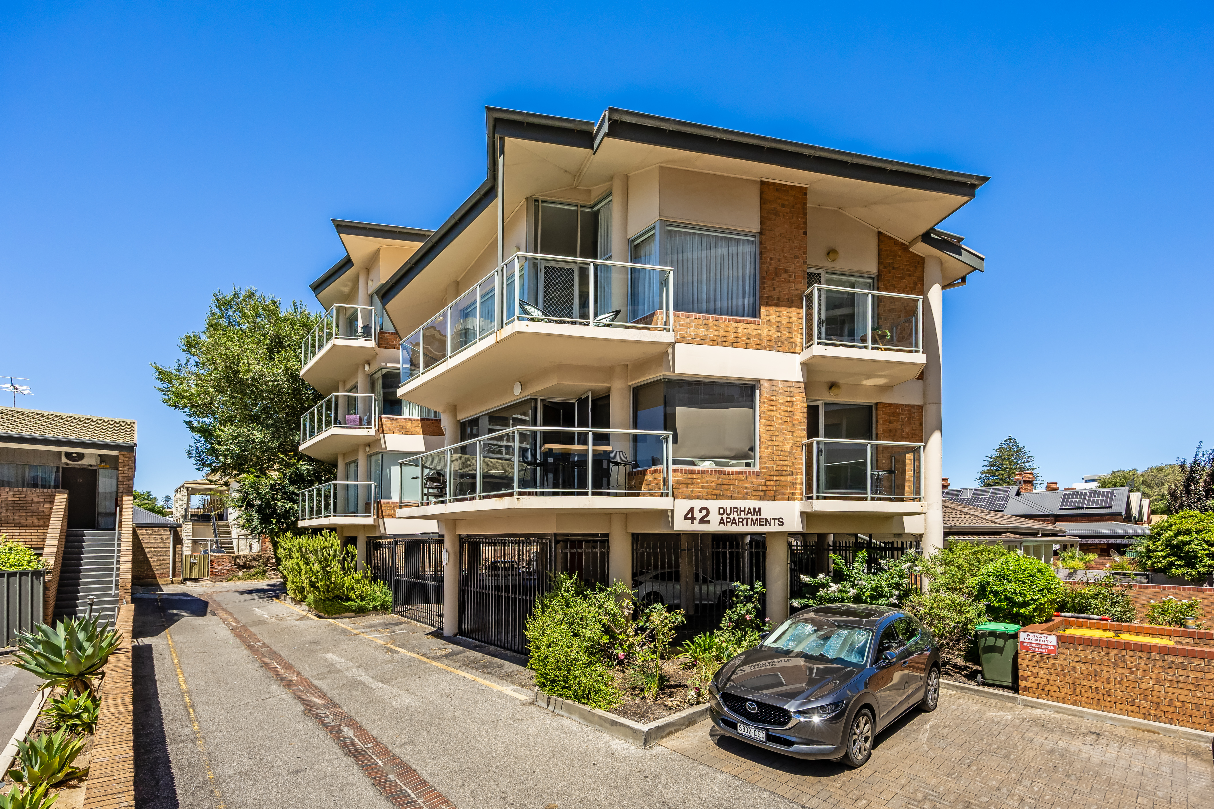 4 / 42 Durham Street, Glenelg