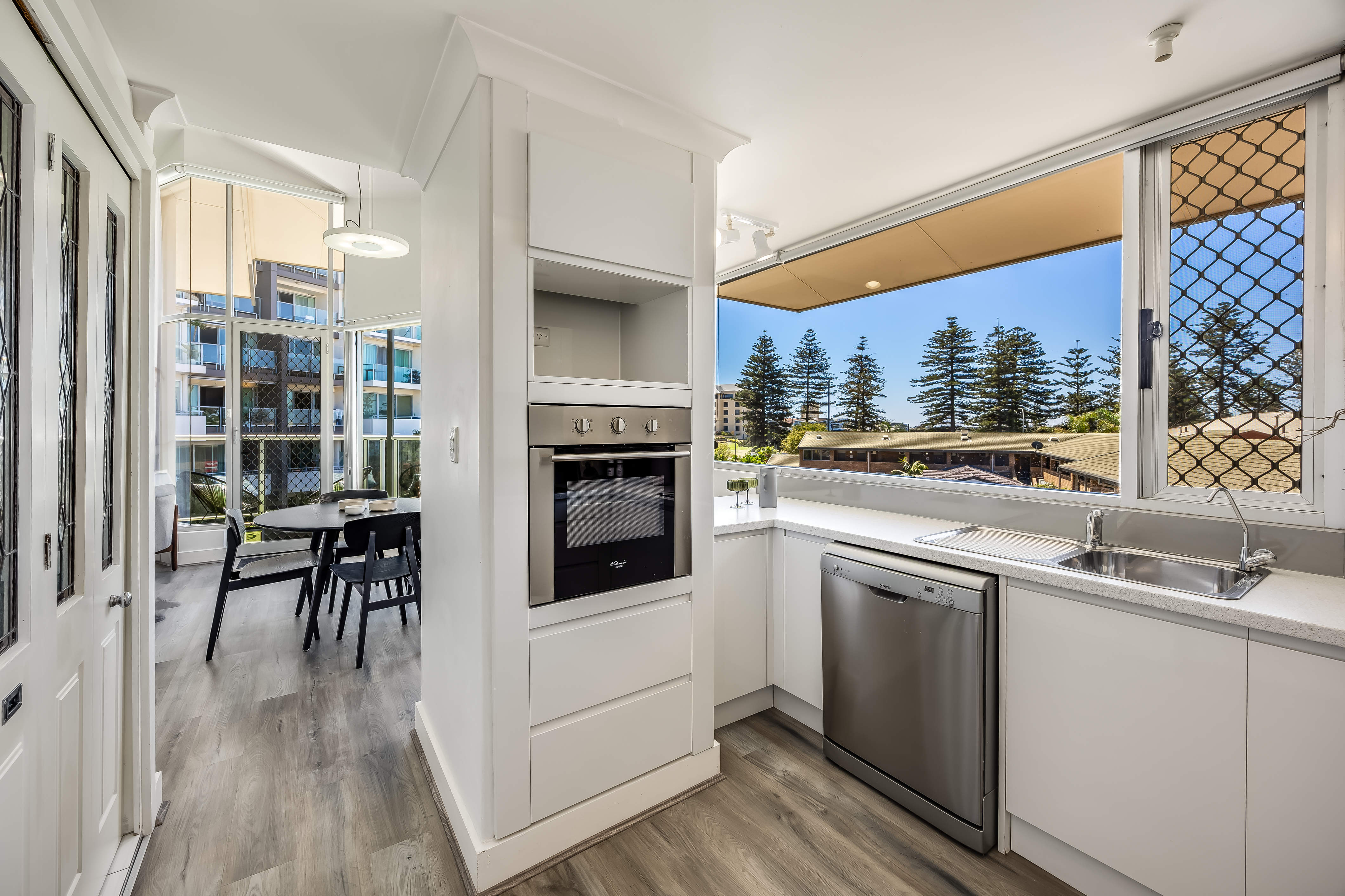 4 / 42 Durham Street, Glenelg