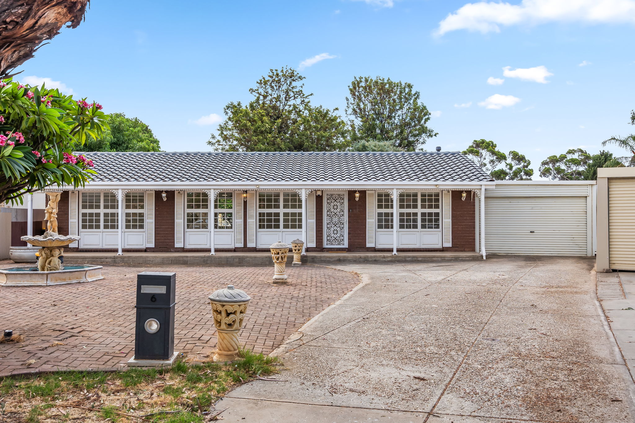 6 Cairney Place, Paralowie