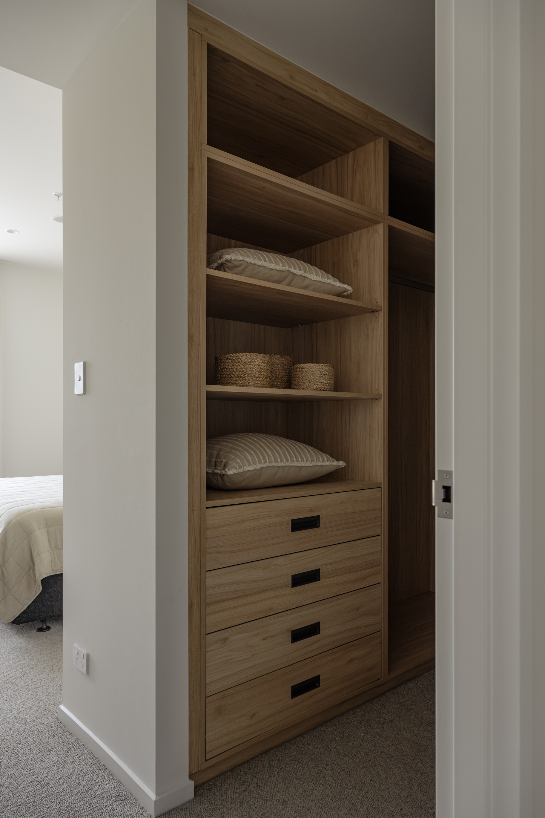 403 / 10 Railway Terrace, Mile End