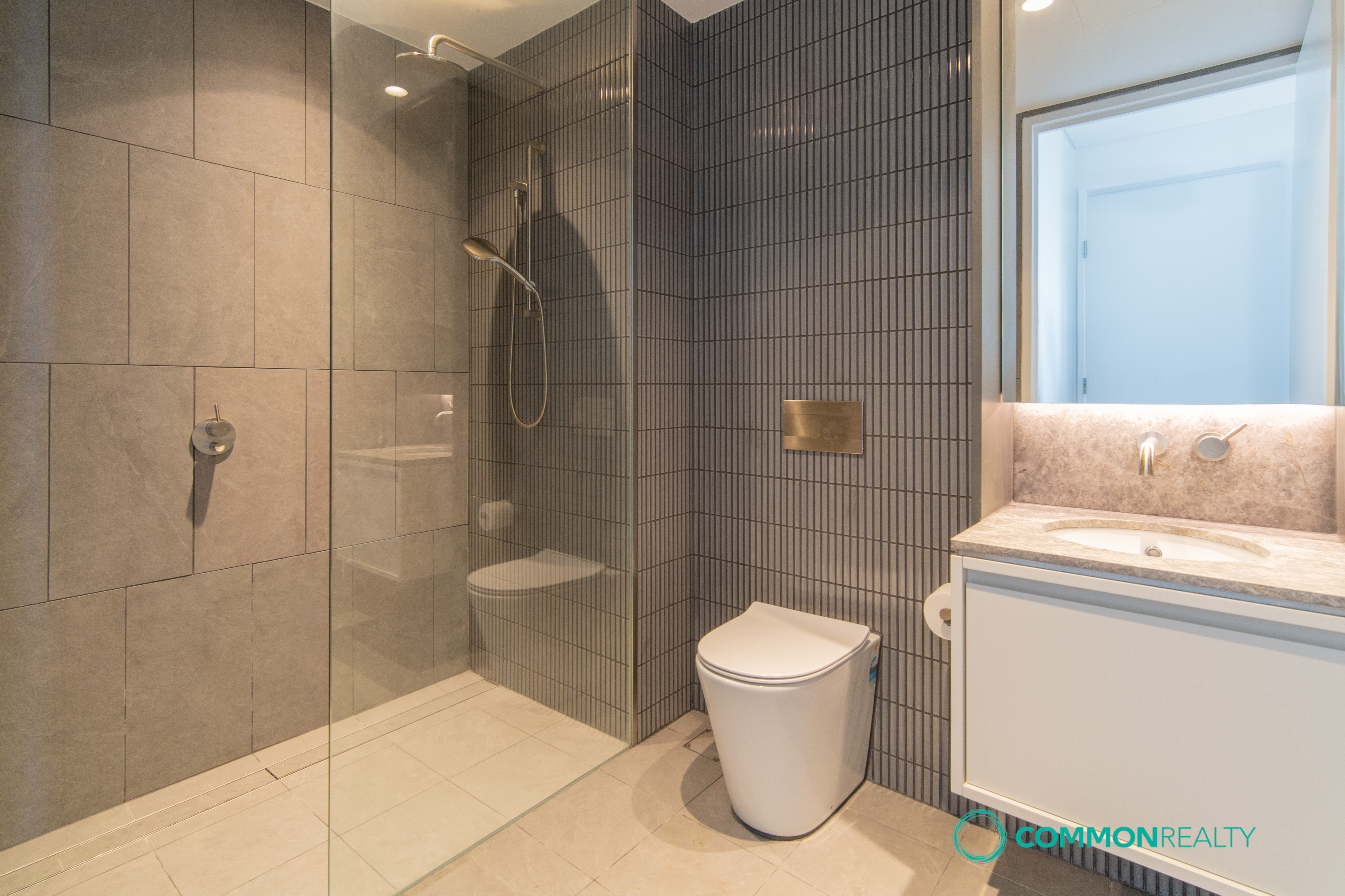 Brand New 2 Bedroom Apartment - photo 5