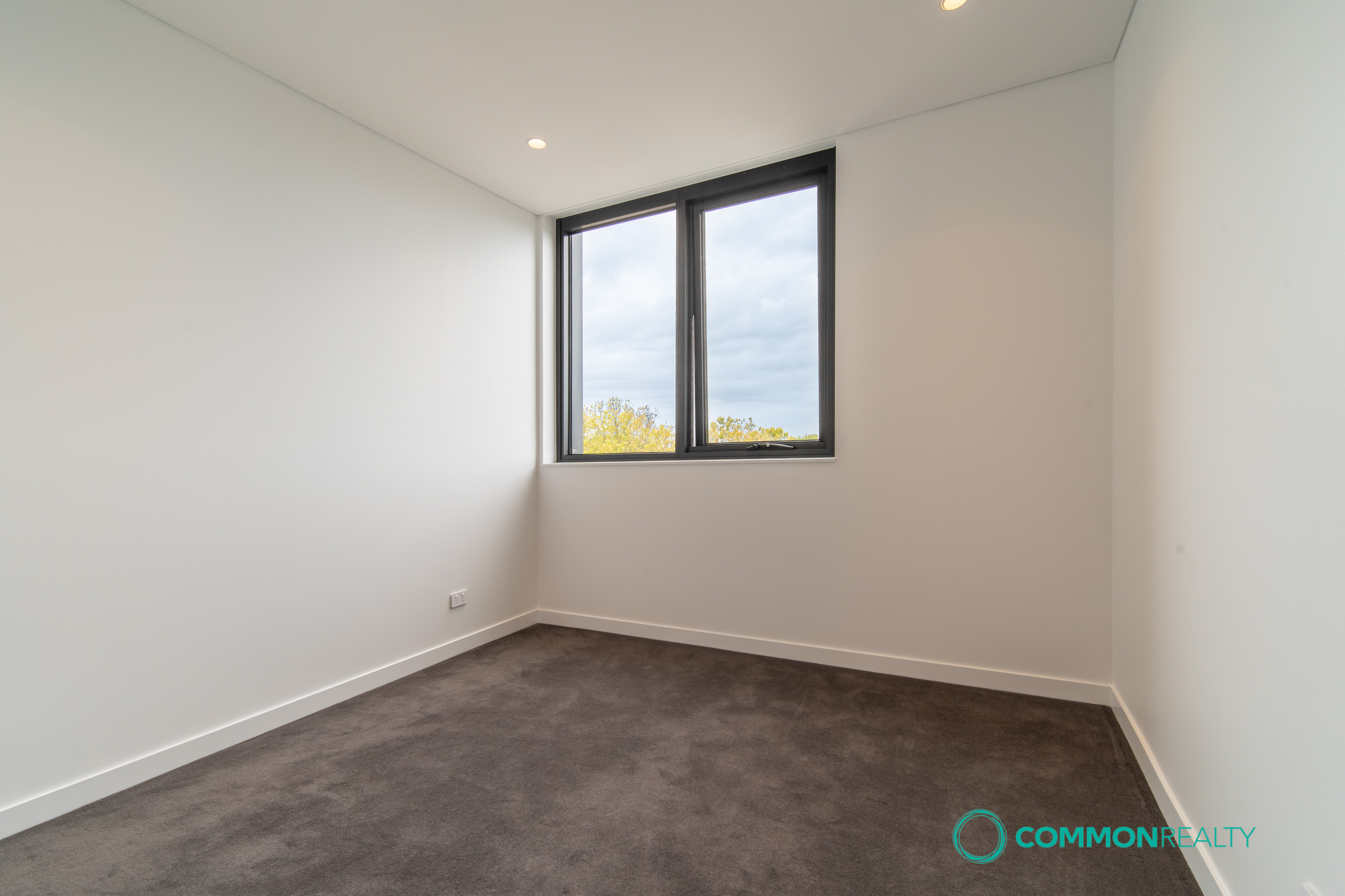 Brand New 2 Bedroom Apartment - photo 6