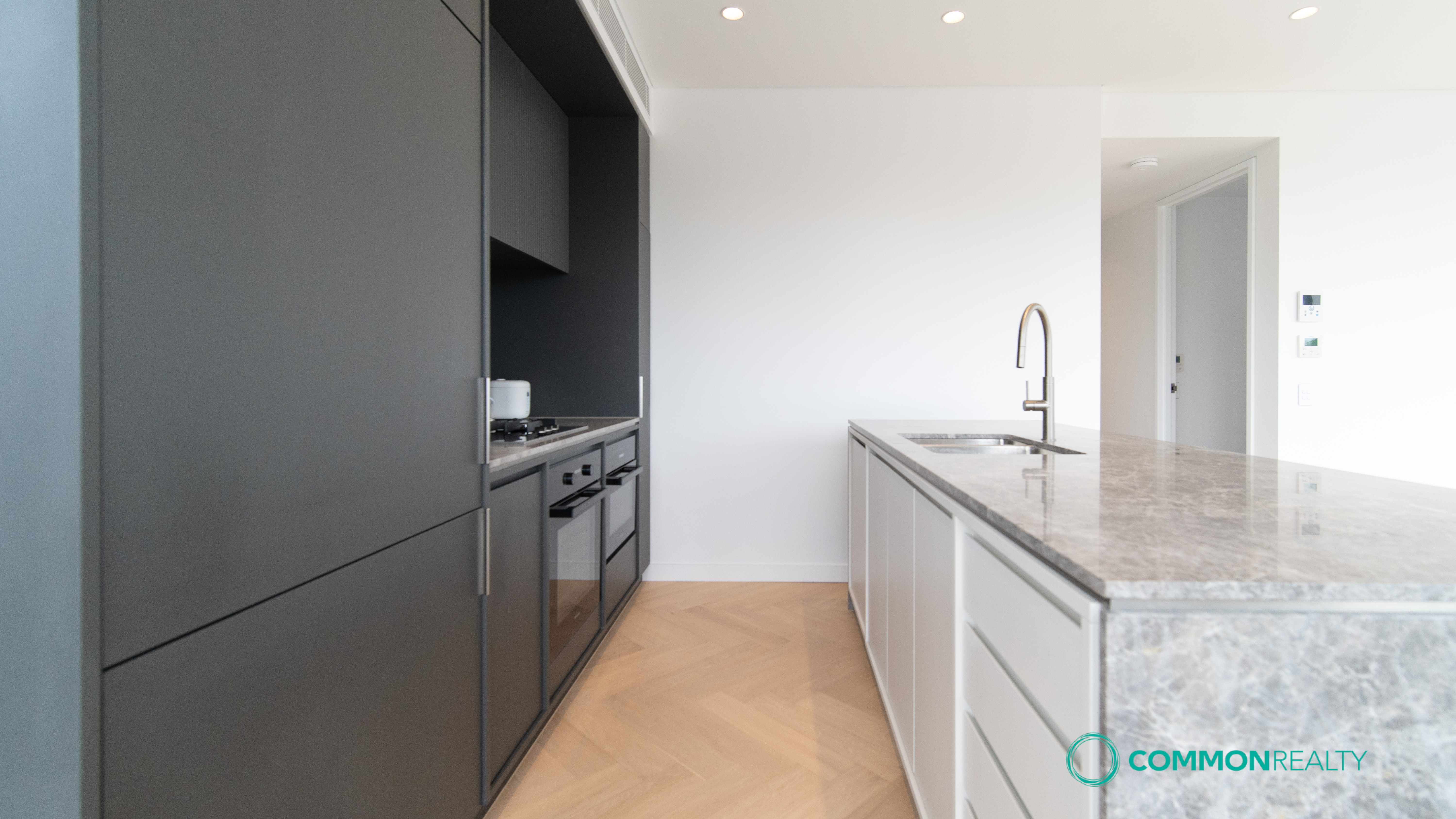 Brand New 2 Bedroom Apartment - photo 3