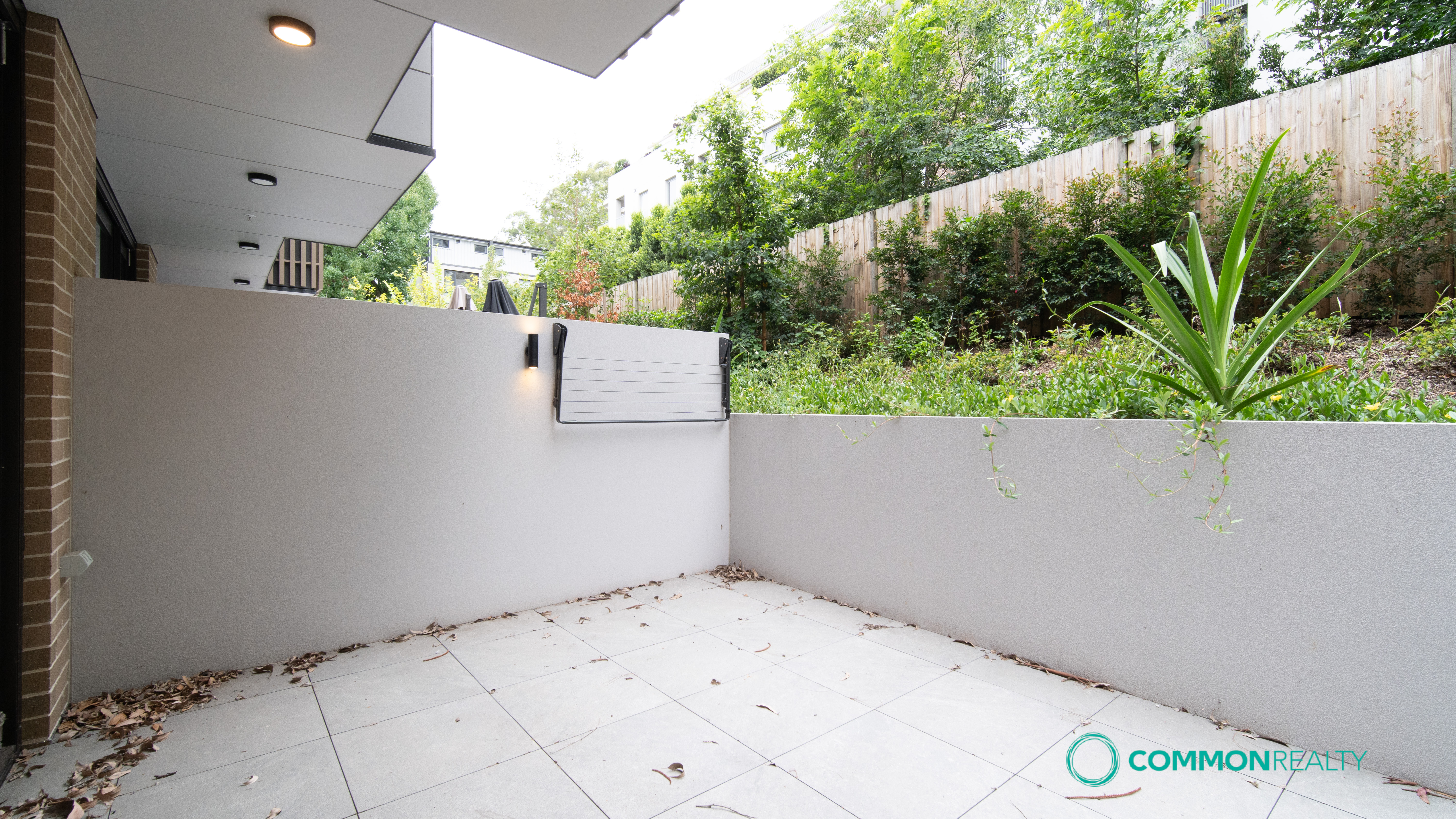 Modern 4 Bedroom Townhouse Living at Greenview - photo 15