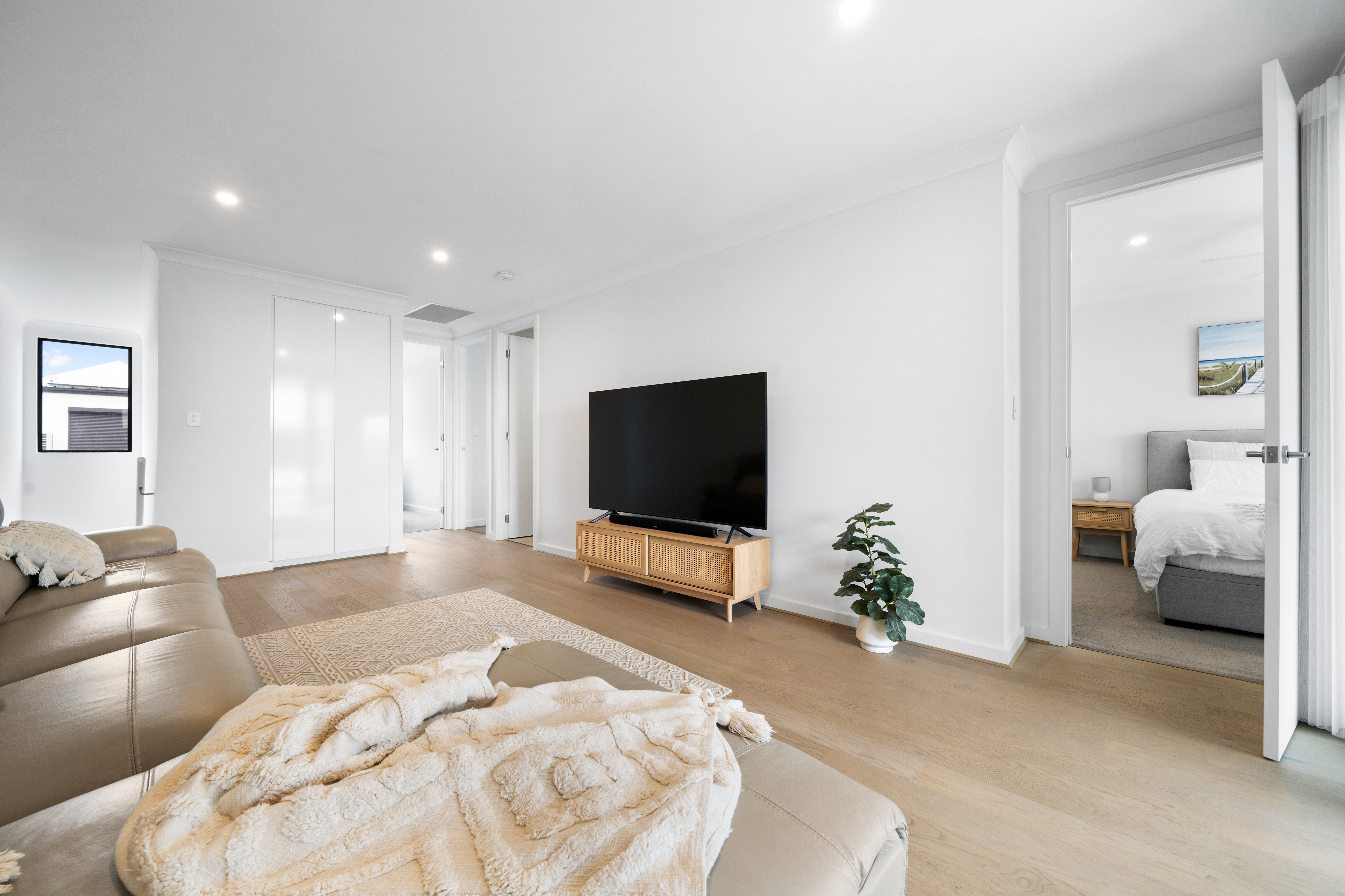 98 Wirra Drive, New Port