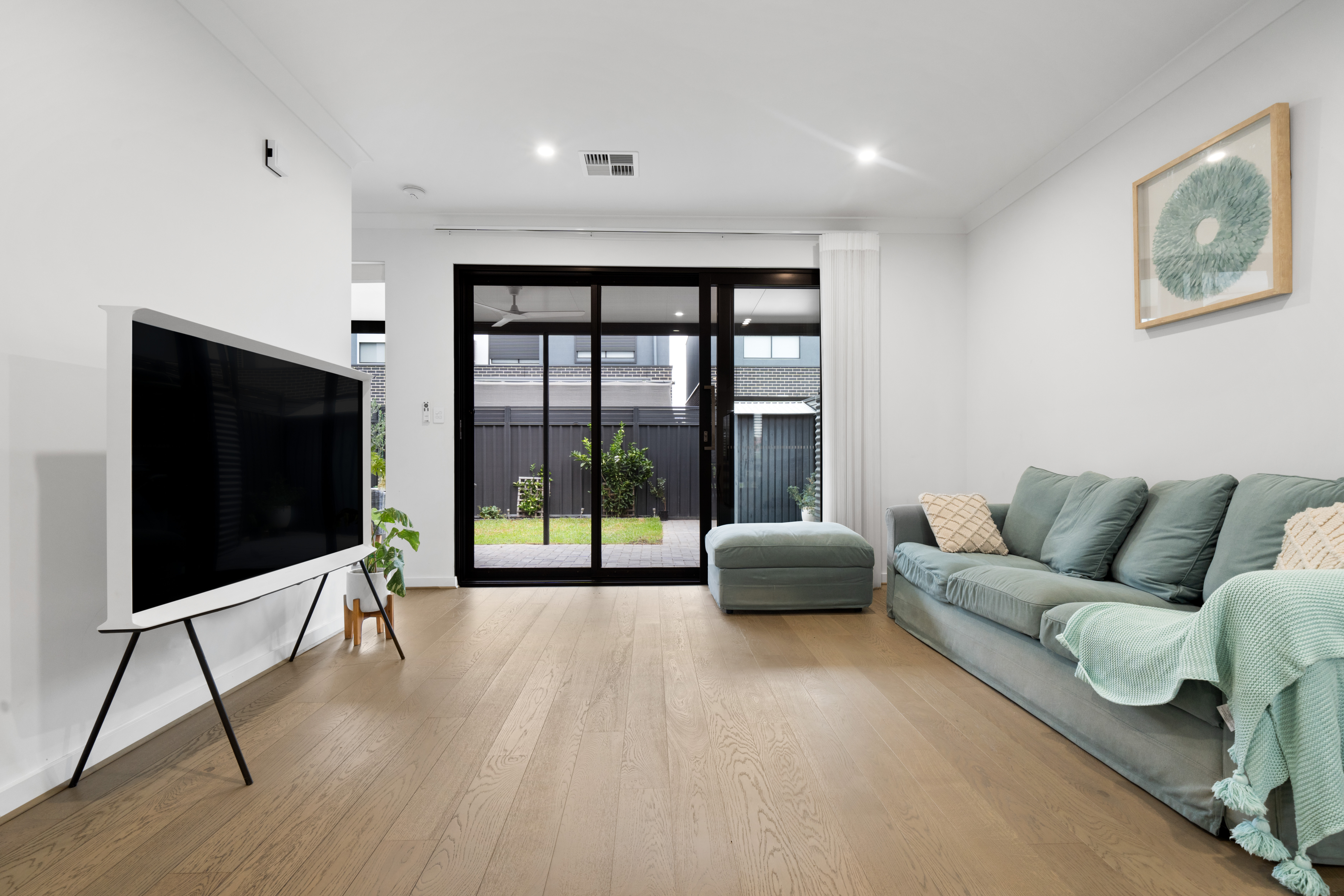 98 Wirra Drive, New Port