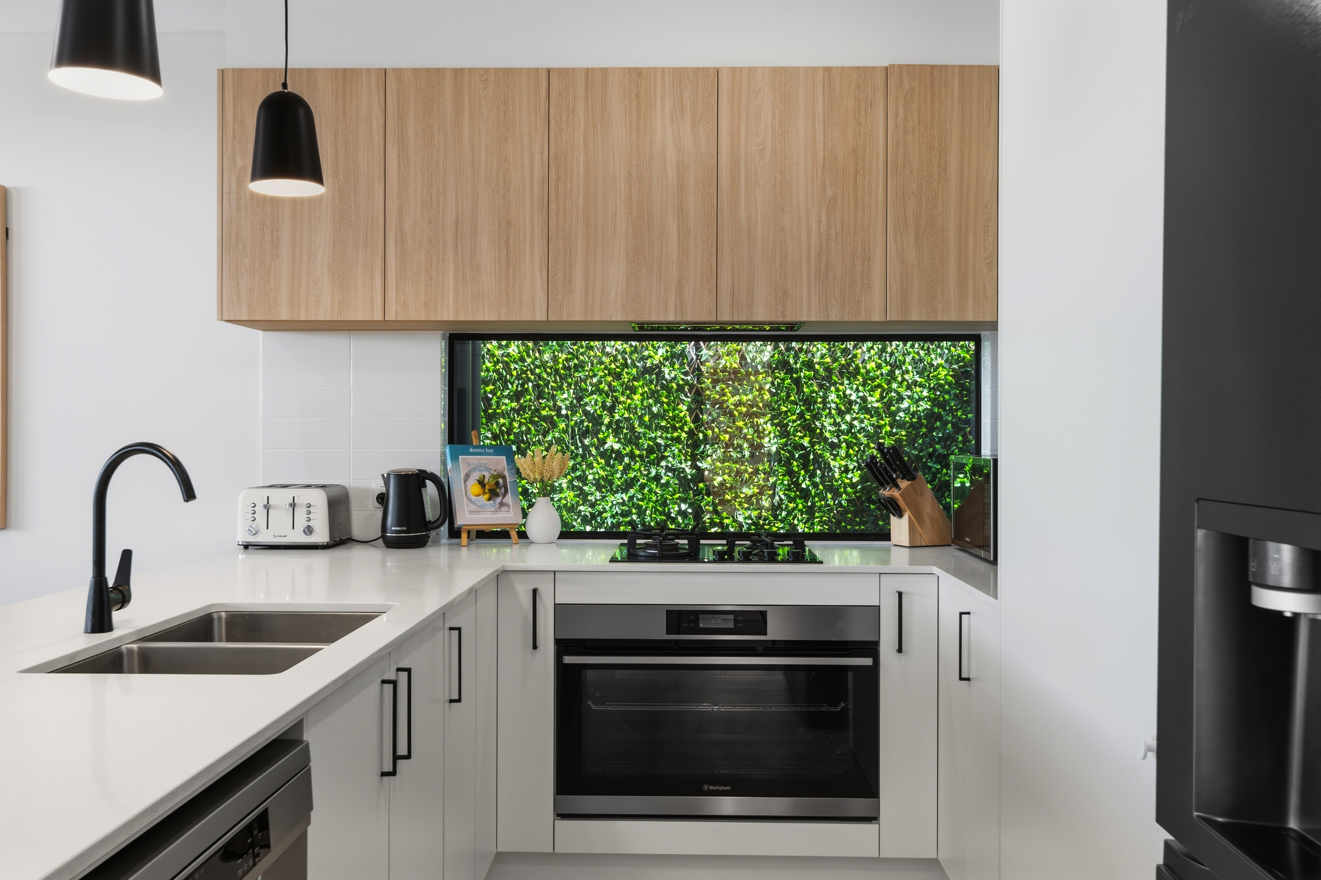 45 Graduation Parade, Taperoo