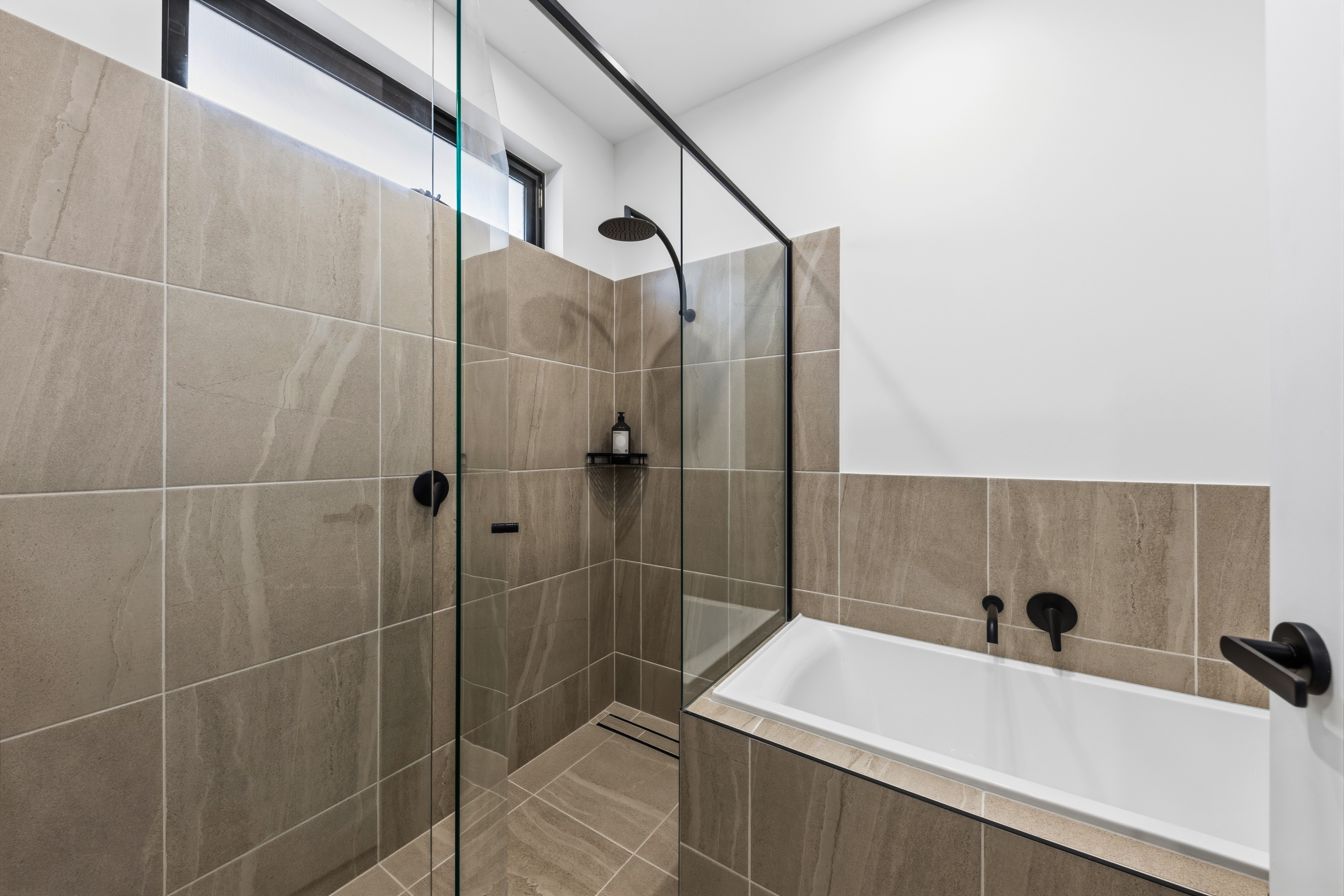 45 Graduation Parade, Taperoo