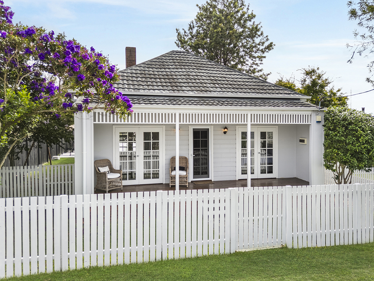 Warm, friendly and caring property professional!