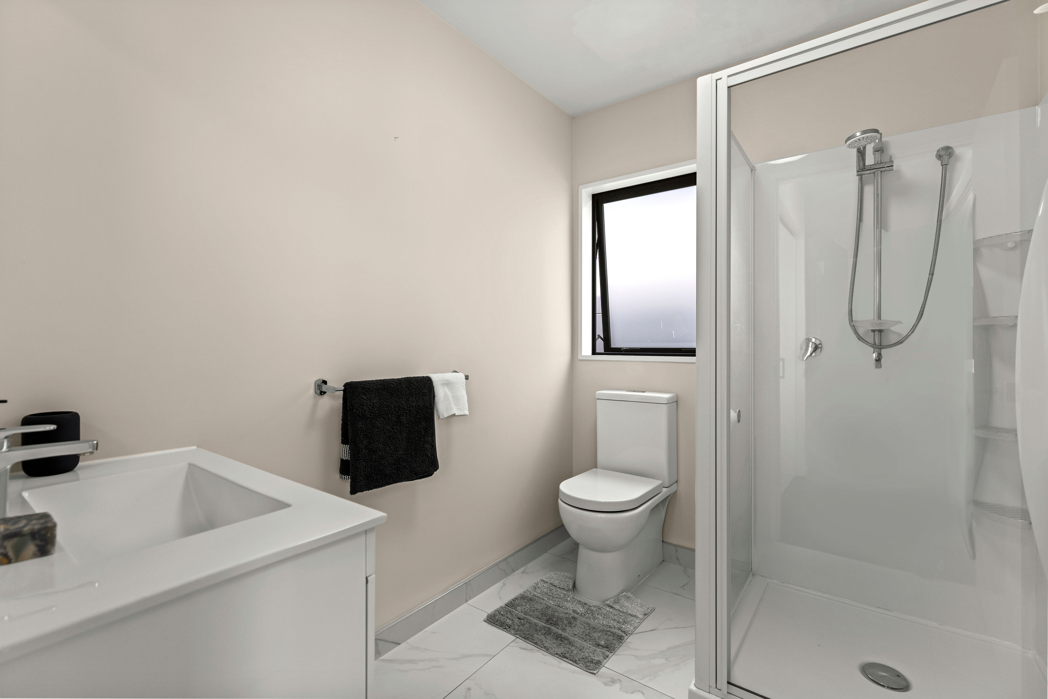 CHANGE OF PLAN — BACK TO RENTAL, property photo 5
