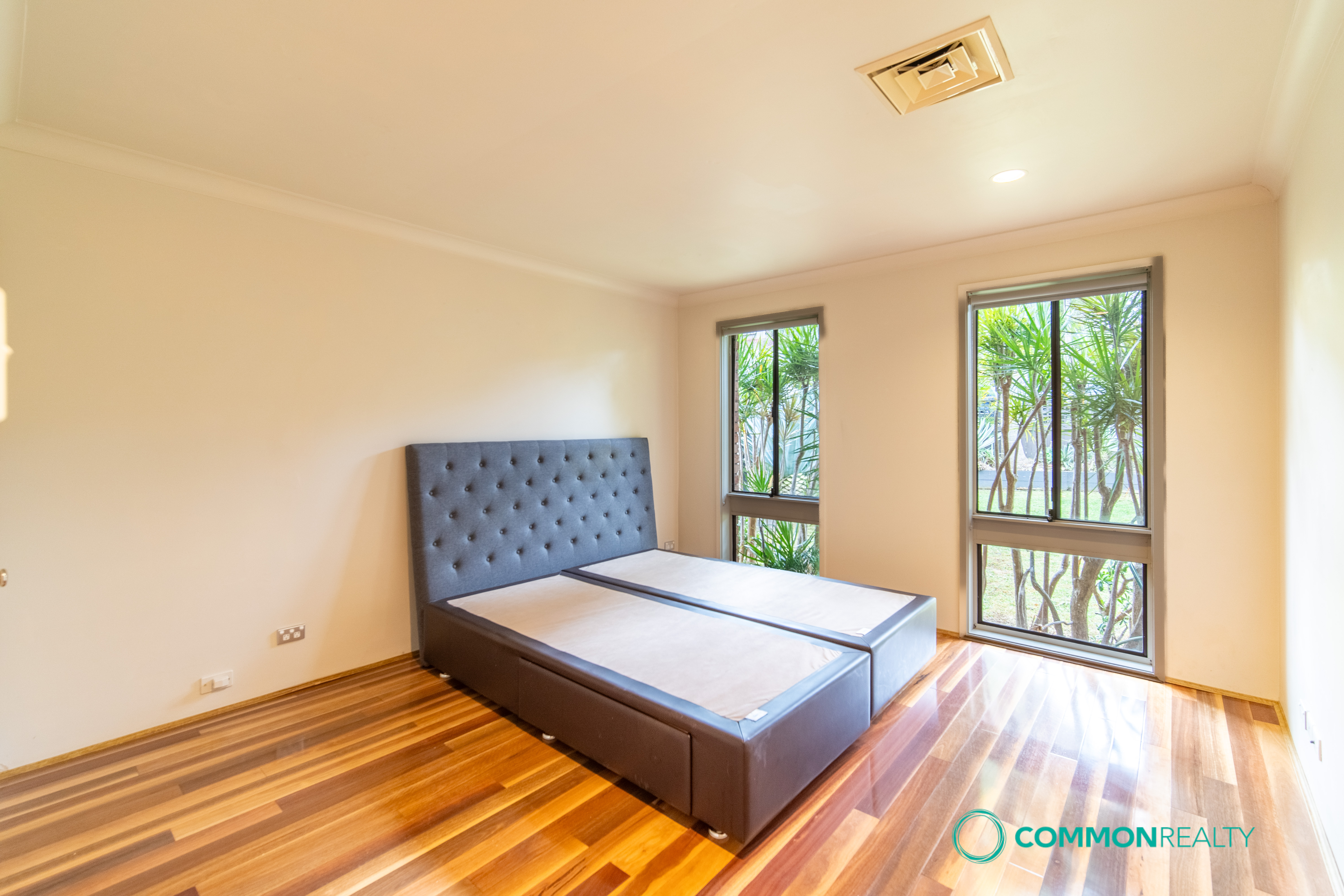 Convenient & Light-Filled Family Living in Chatswood - photo 5