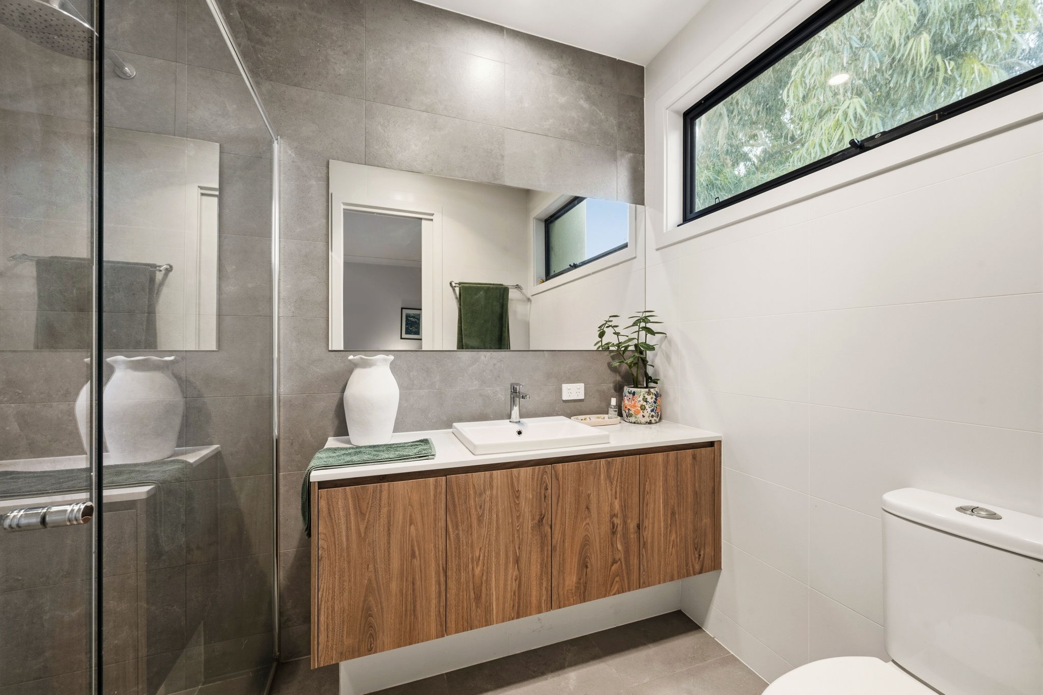 2 Lyle Court, Woodville