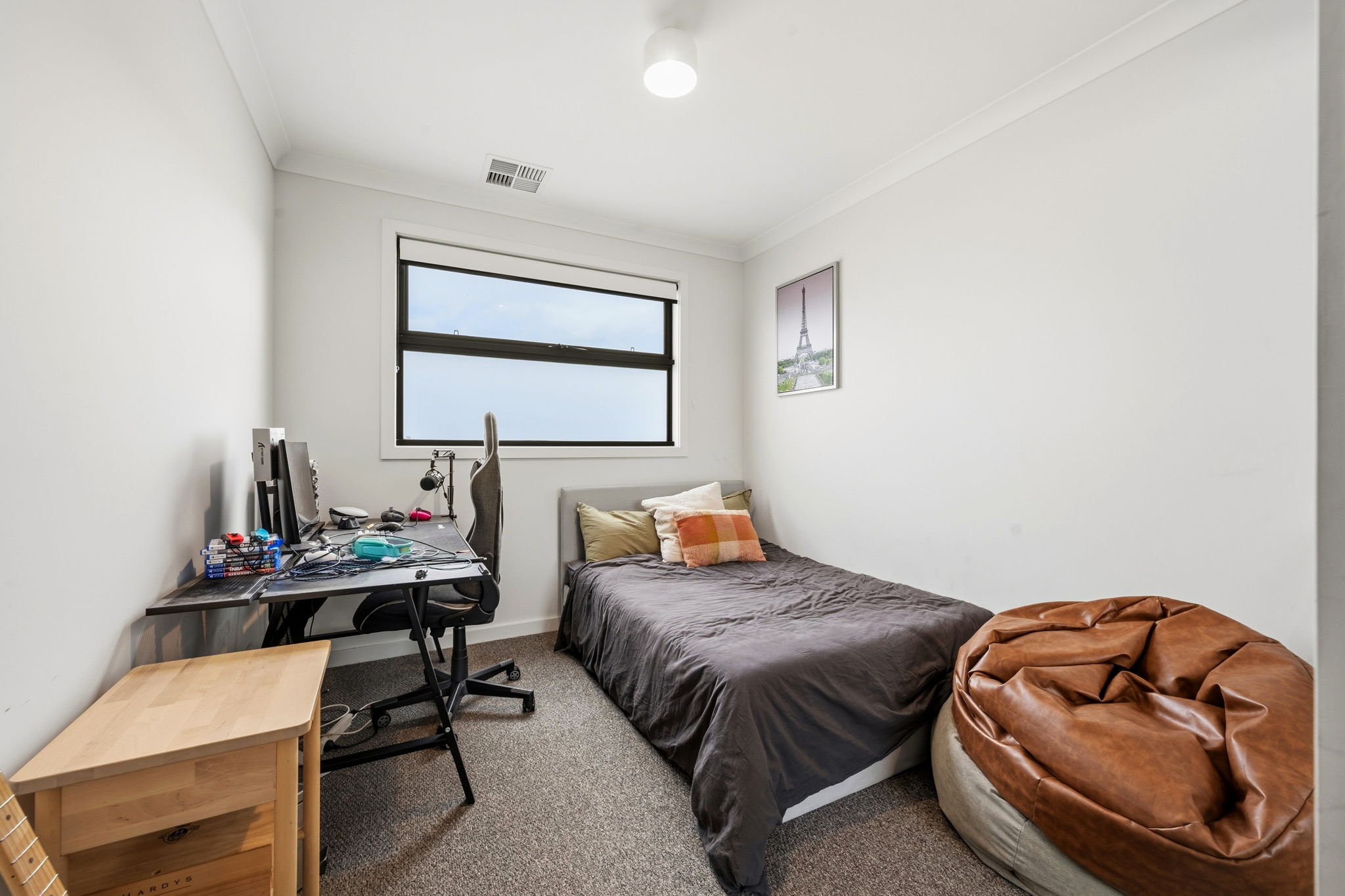 2 Lyle Court, Woodville