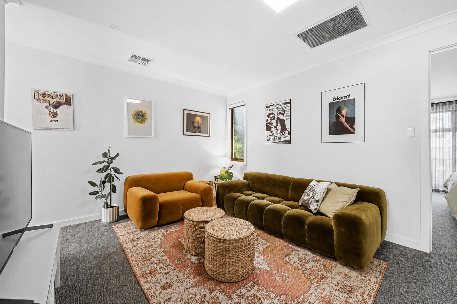 2 Lyle Court, Woodville