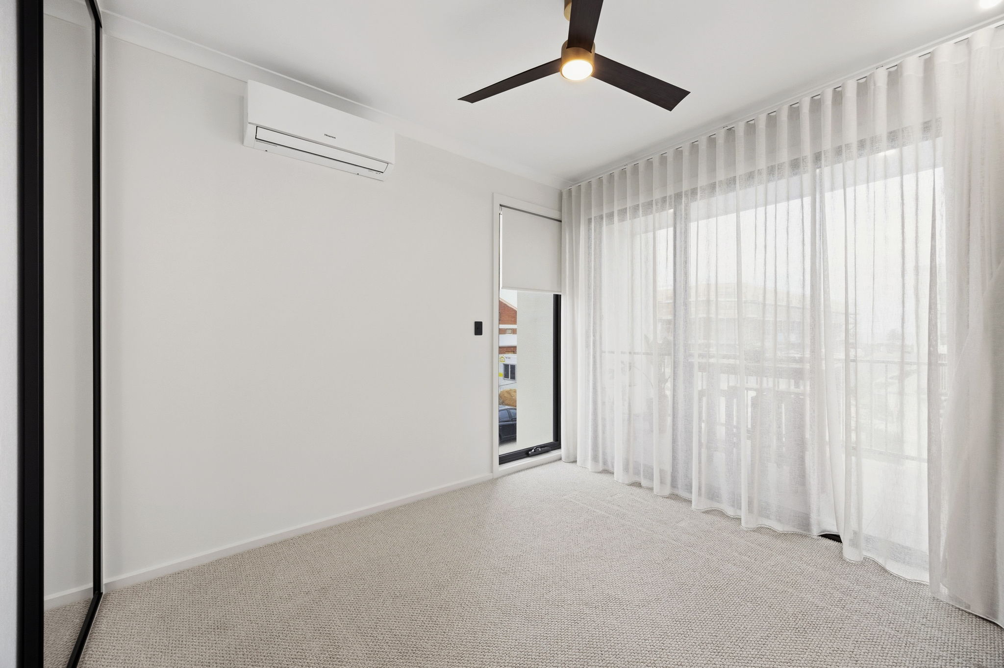 2 John Mckinna Circuit, Taperoo