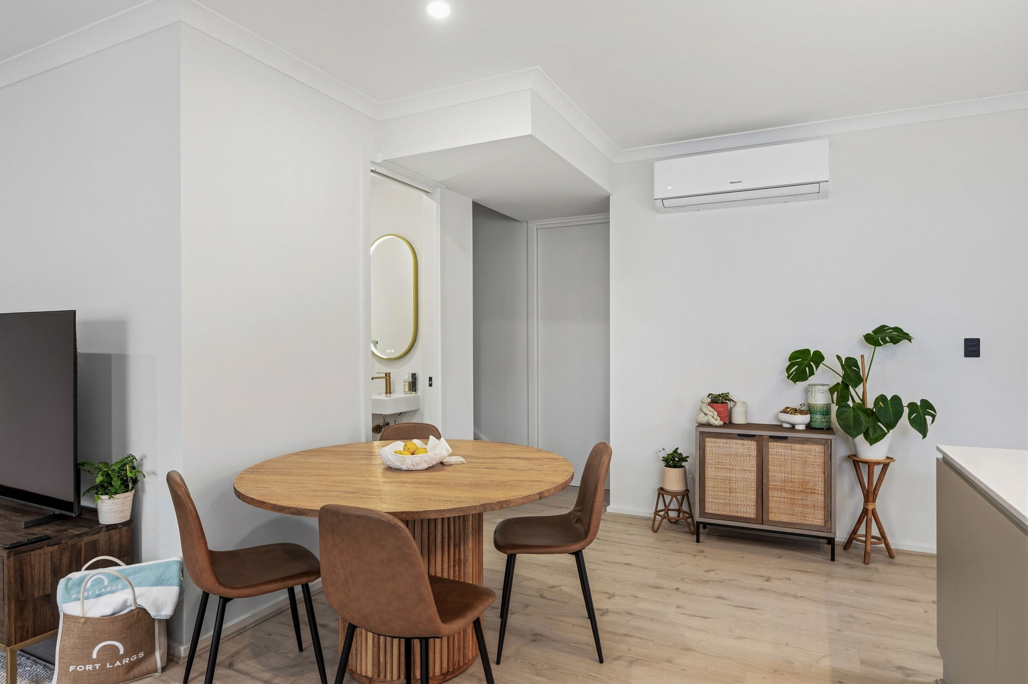 2 John Mckinna Circuit, Taperoo